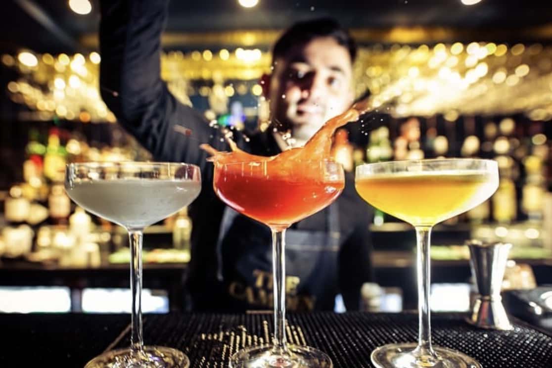 HOLLYWOOD HILLS! STUDIO 66 6