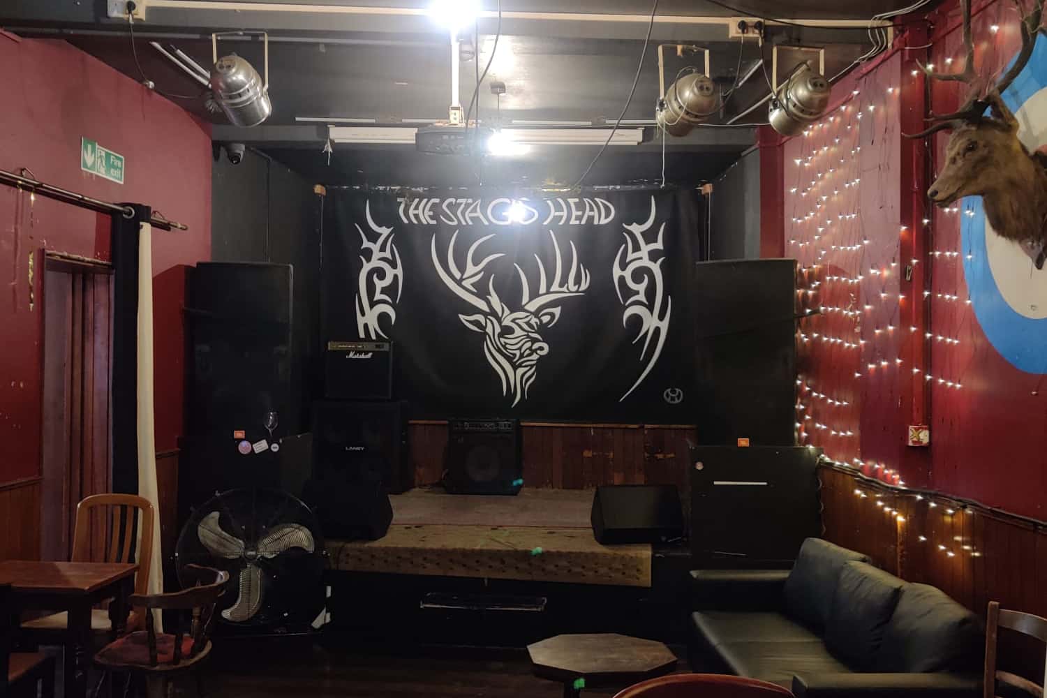 The Stage at The Stag's Head Hoxton 0