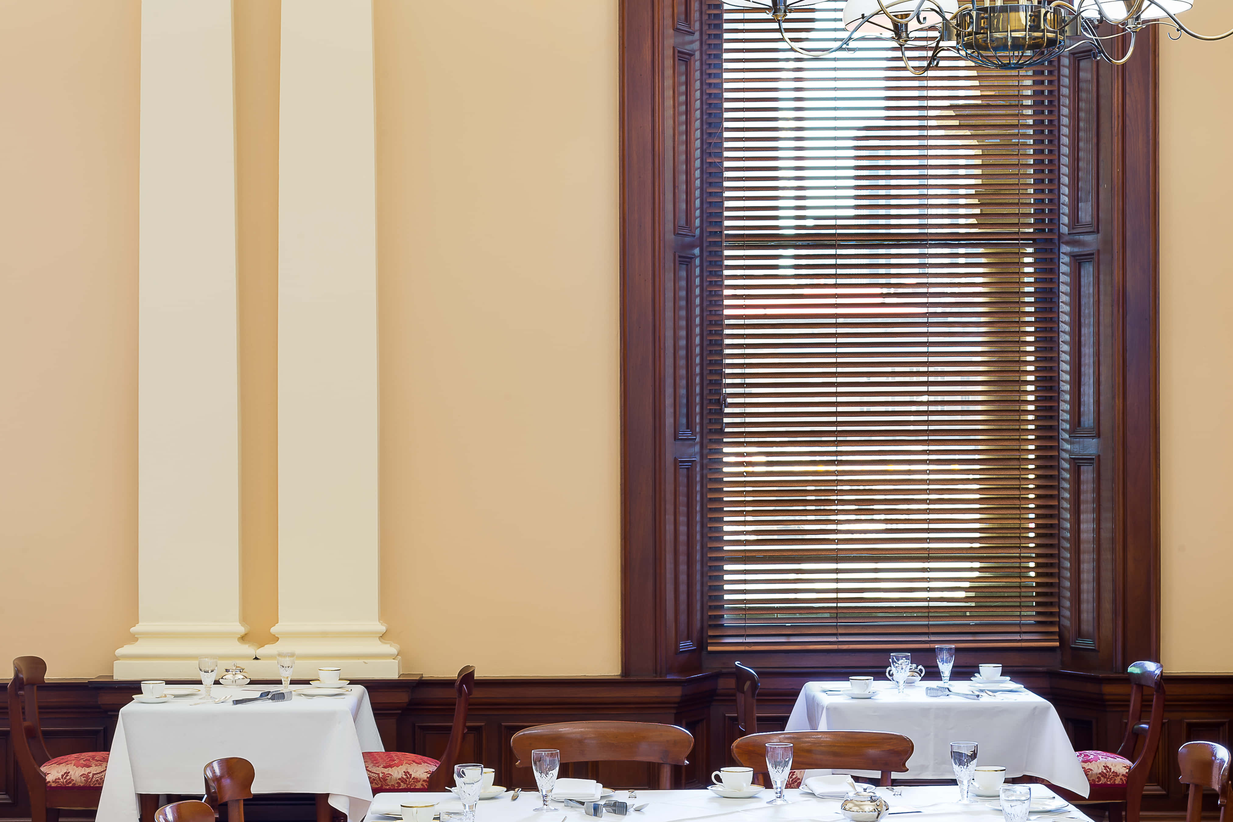 Strangers Restaurant 3