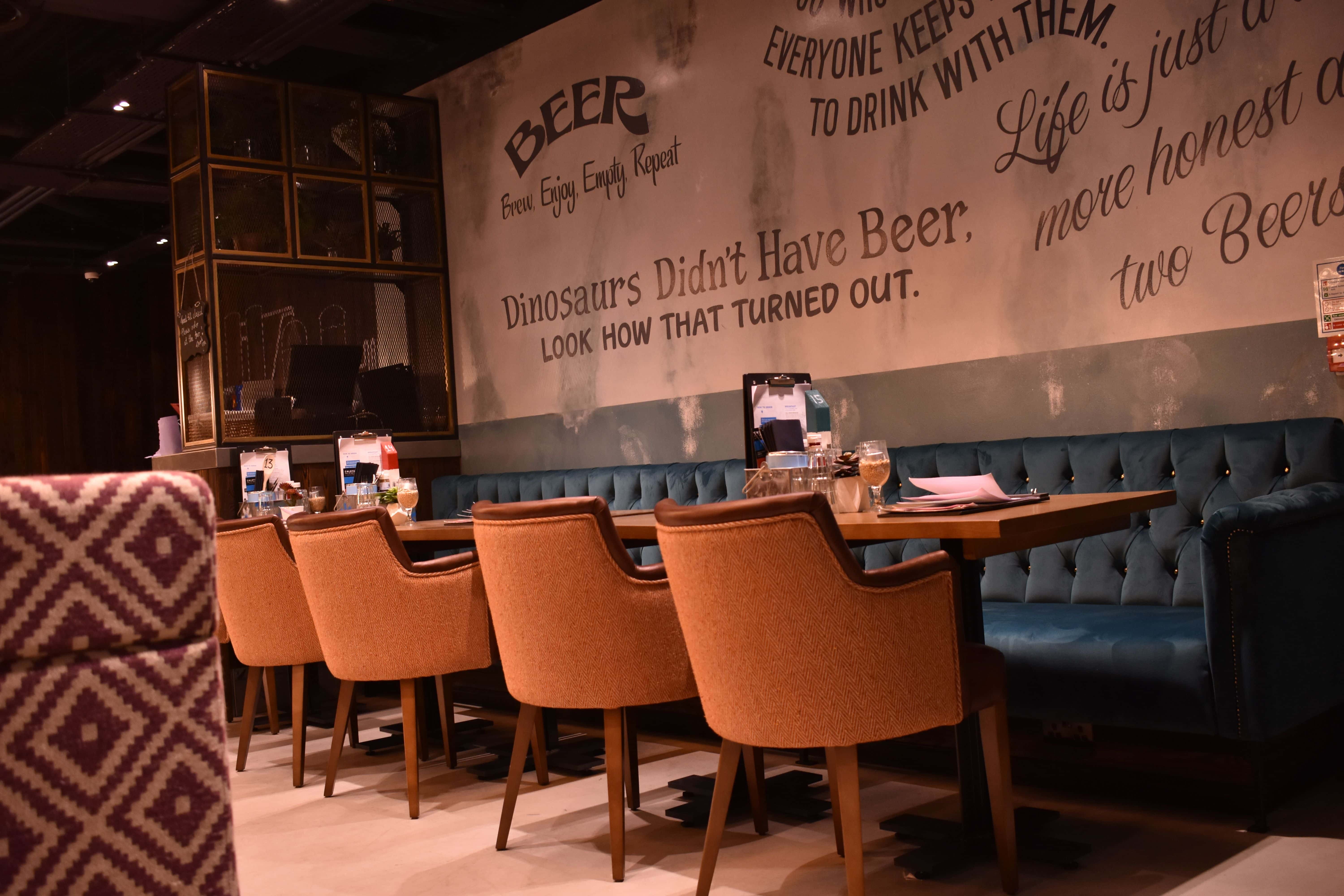 Live Bar & Taproom 6