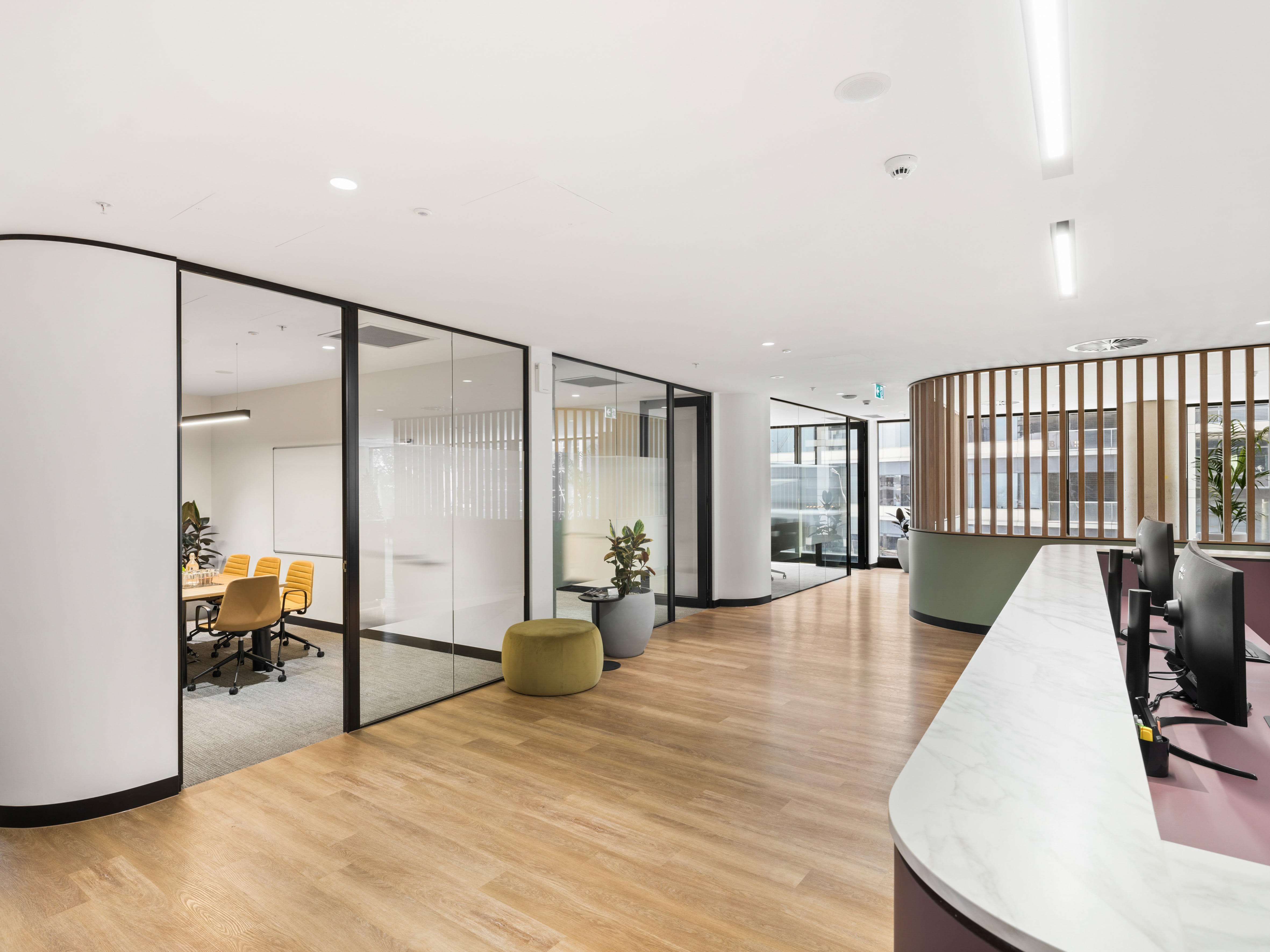 Dove Boardroom 7