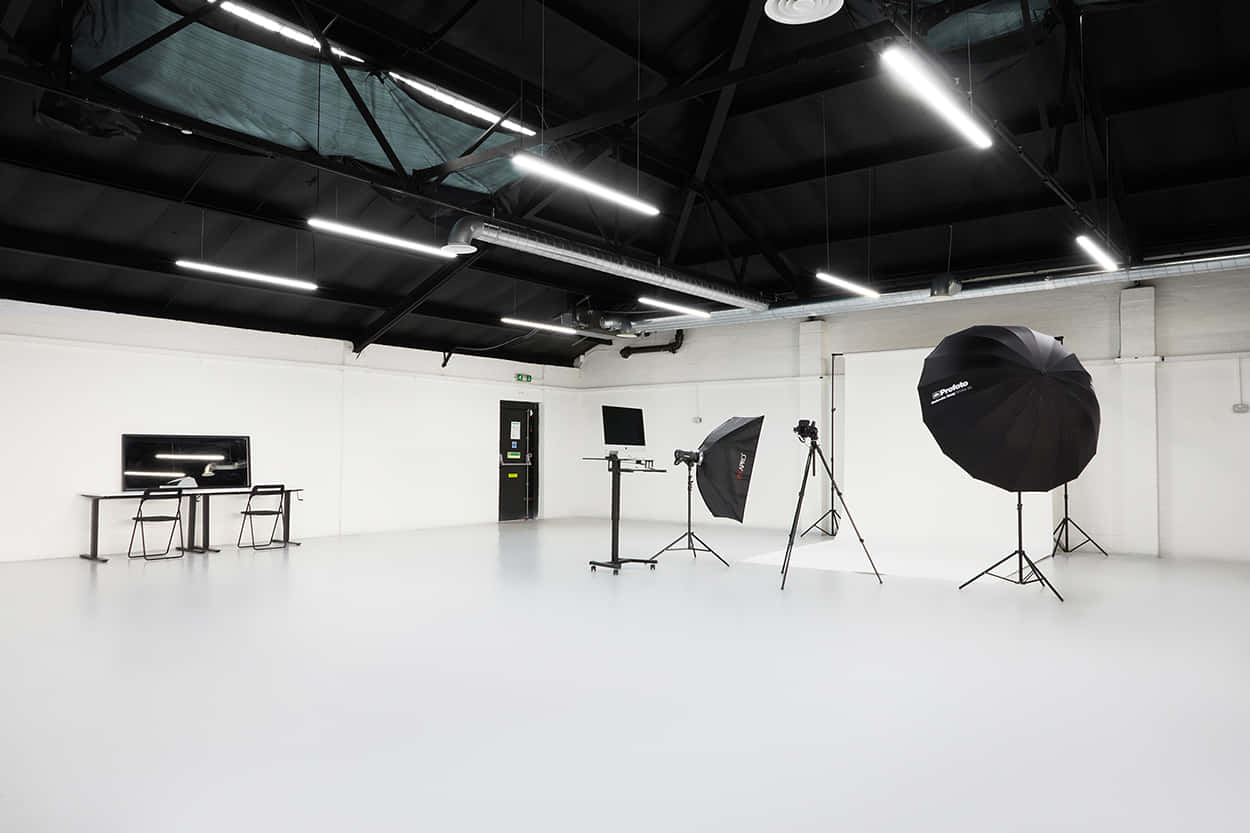 Large 2050 sqft Warehouse Studio Space 0