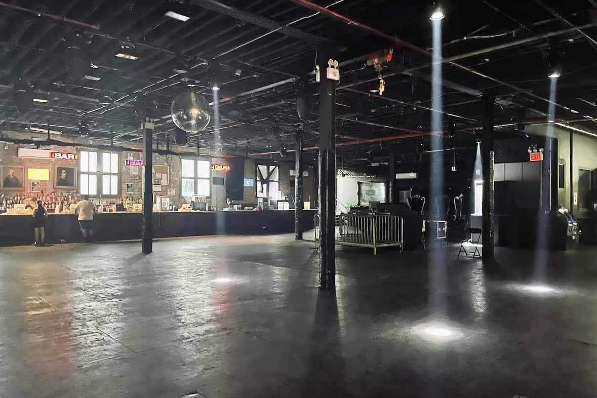 The Brooklyn Monarch 0