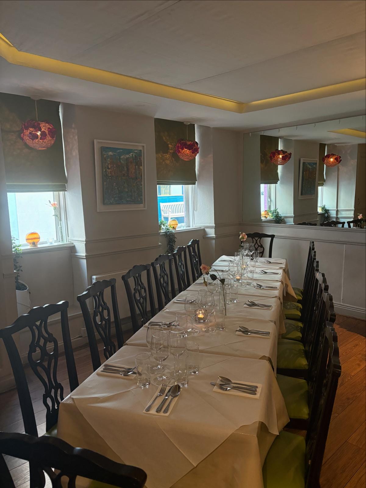 The Chili Club Restaurant  8