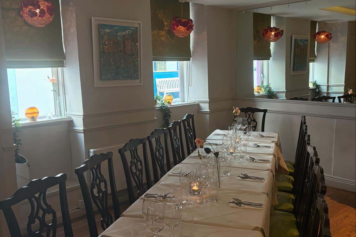 The Chili Club Restaurant 8