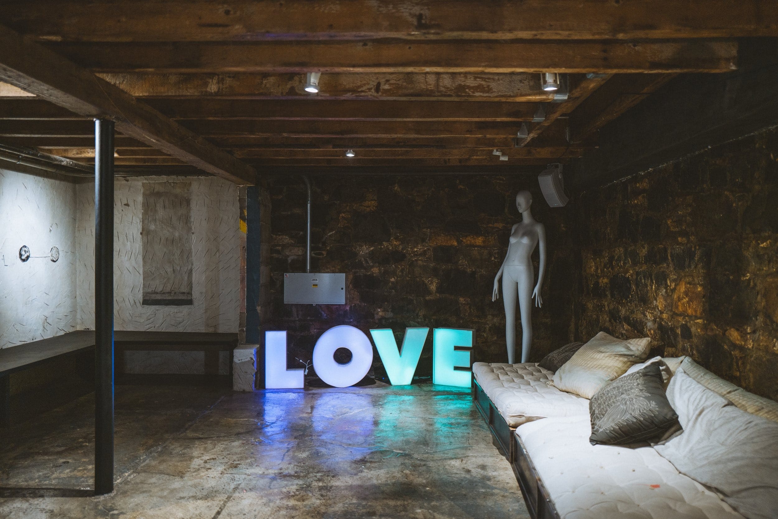 Rosa four hundred and two - Space hire 2