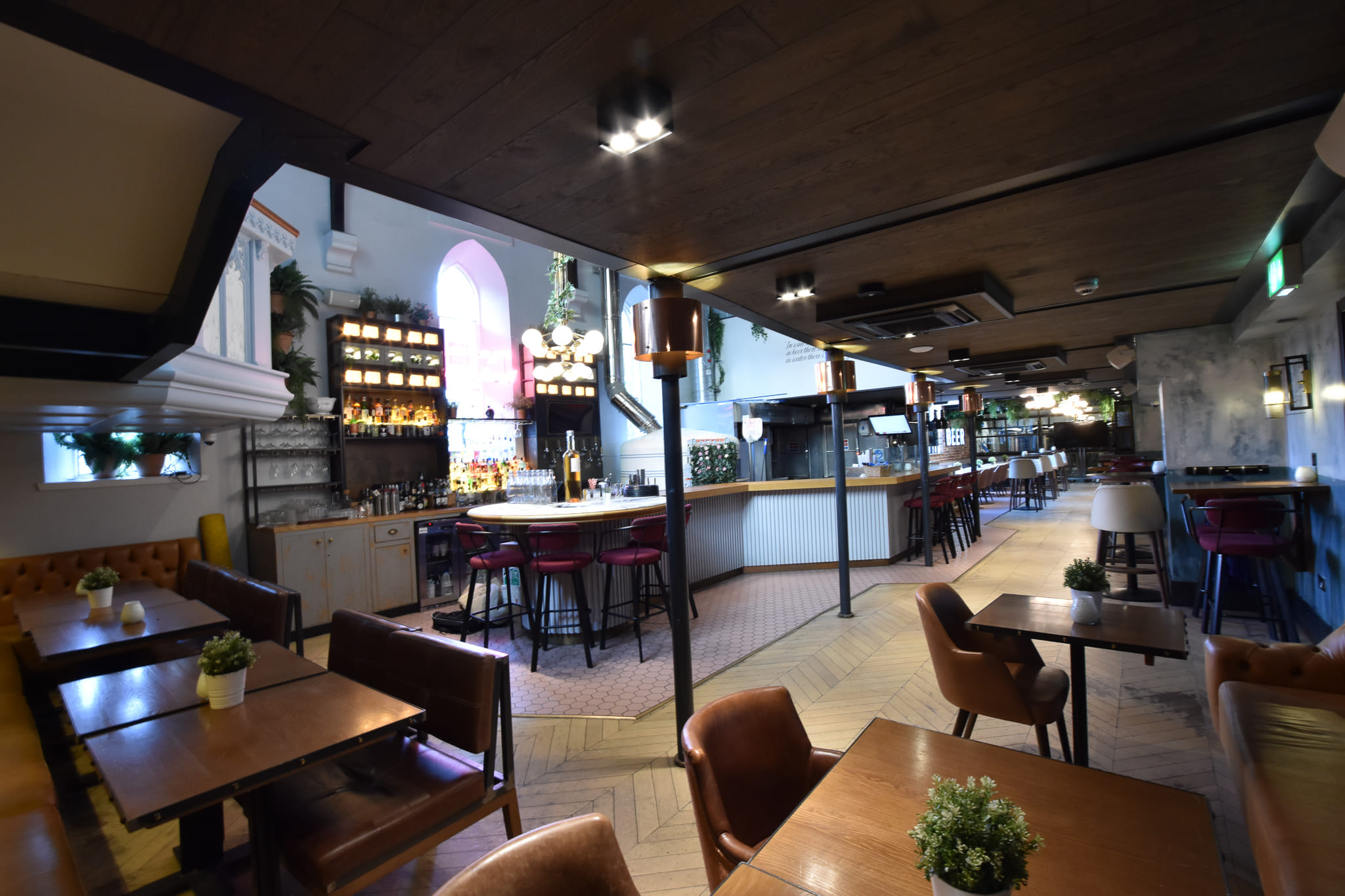 Brewery & Pizza Floor  4