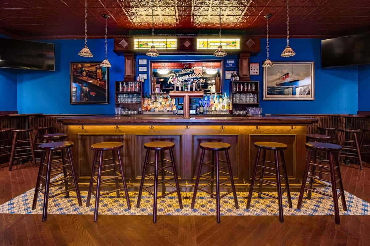 Jake's Dilemma - Space hire 0