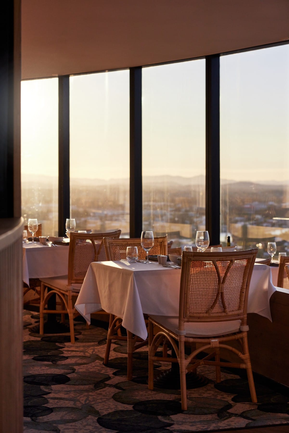Horizon Sky Dining 2