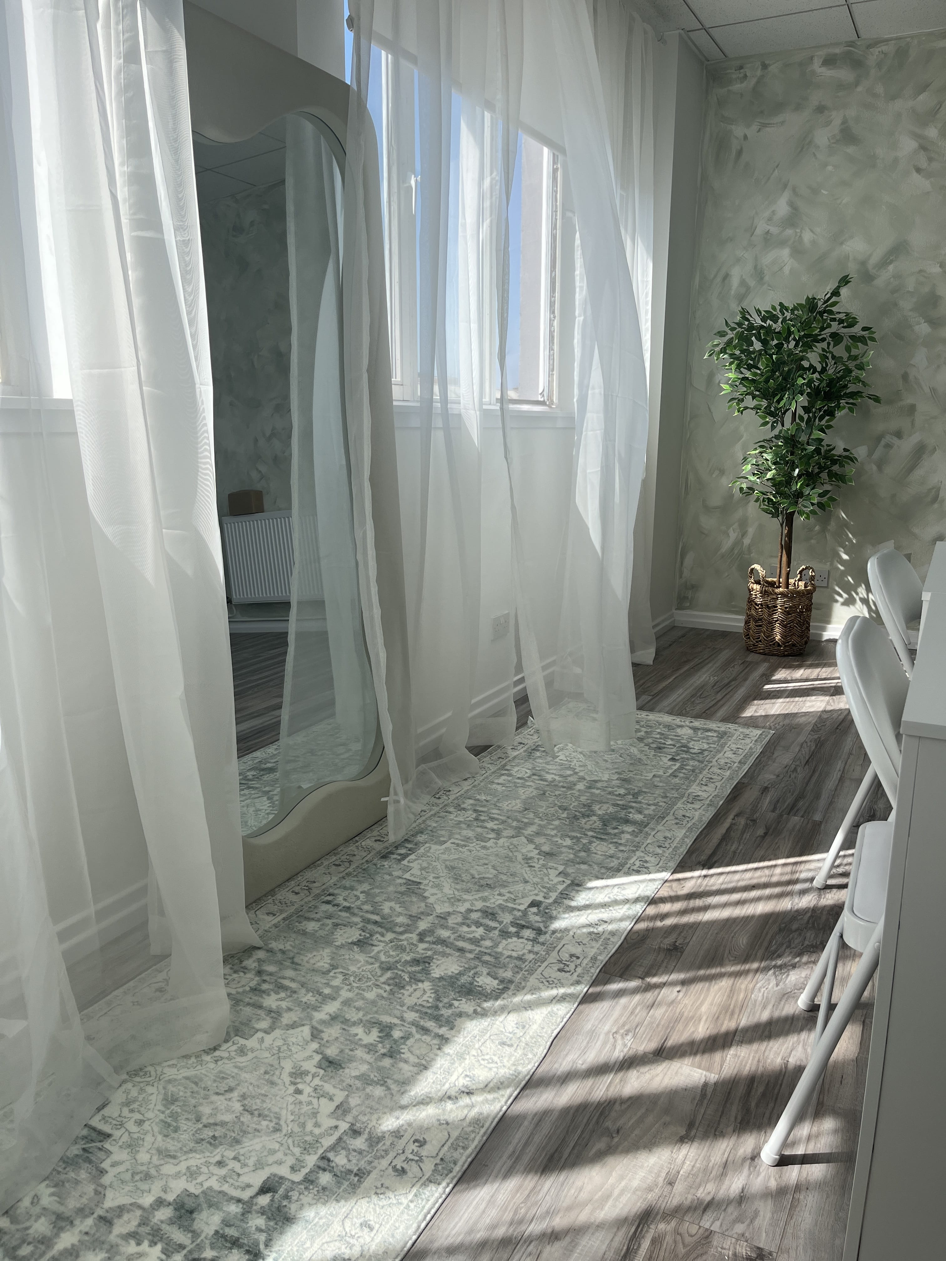 The Study/ Meeting, Conference Room Etc 1