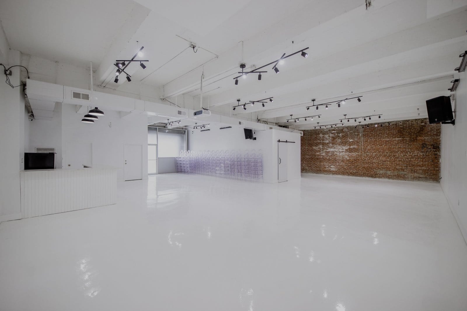 CR eight Studio - Space hire 0