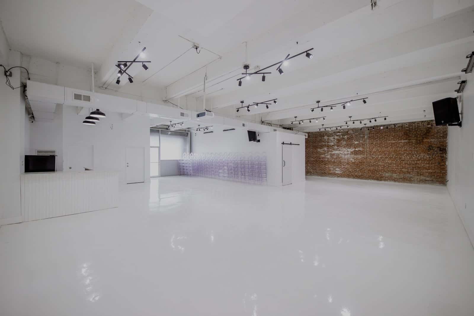 CR eight Studio - Space hire 0