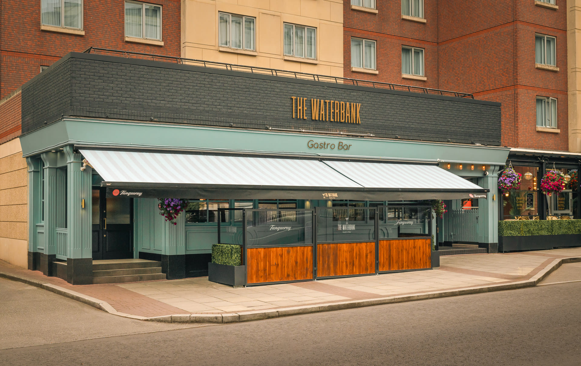 The Waterbank Gastro Bar