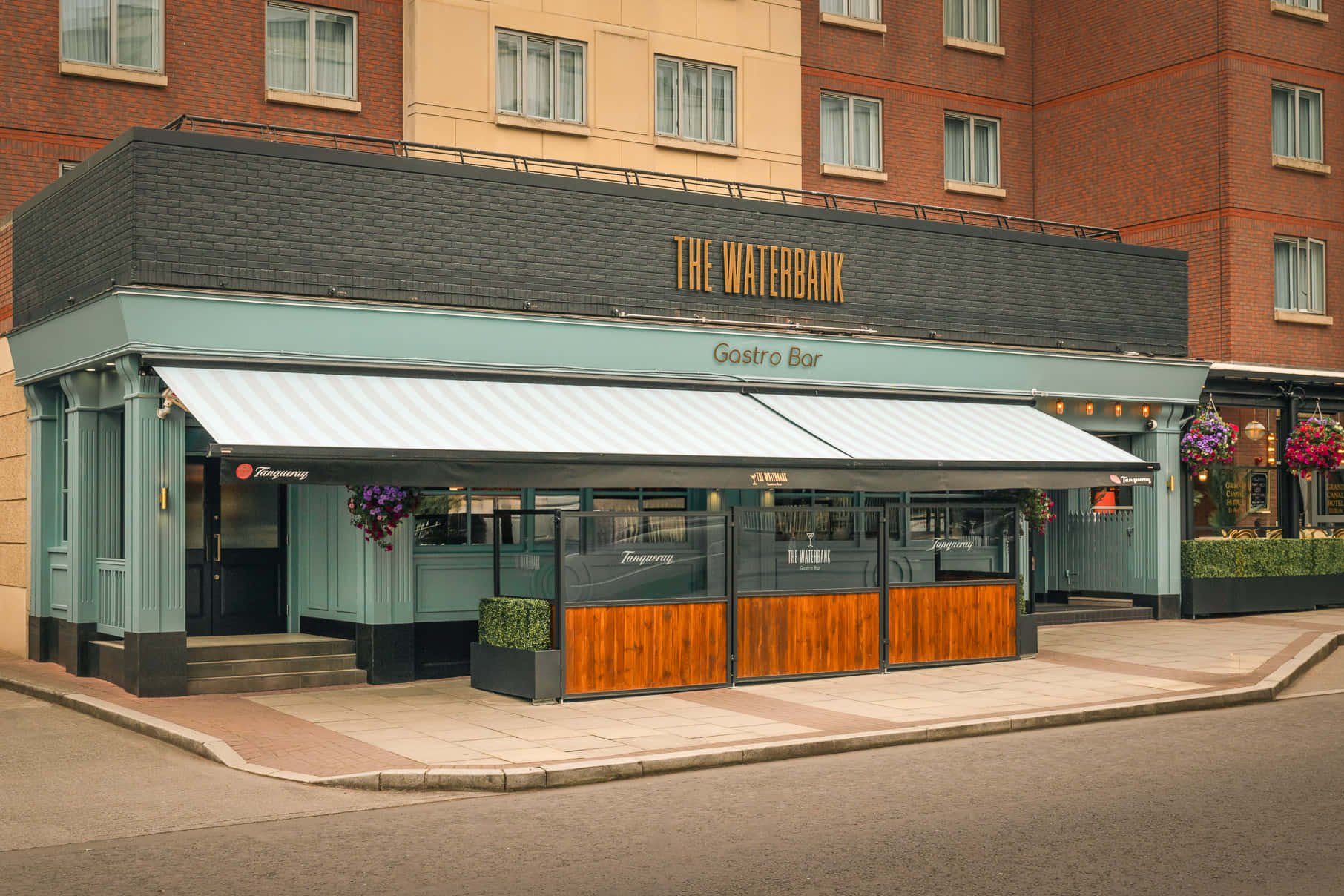 The Waterbank Gastro Bar 0