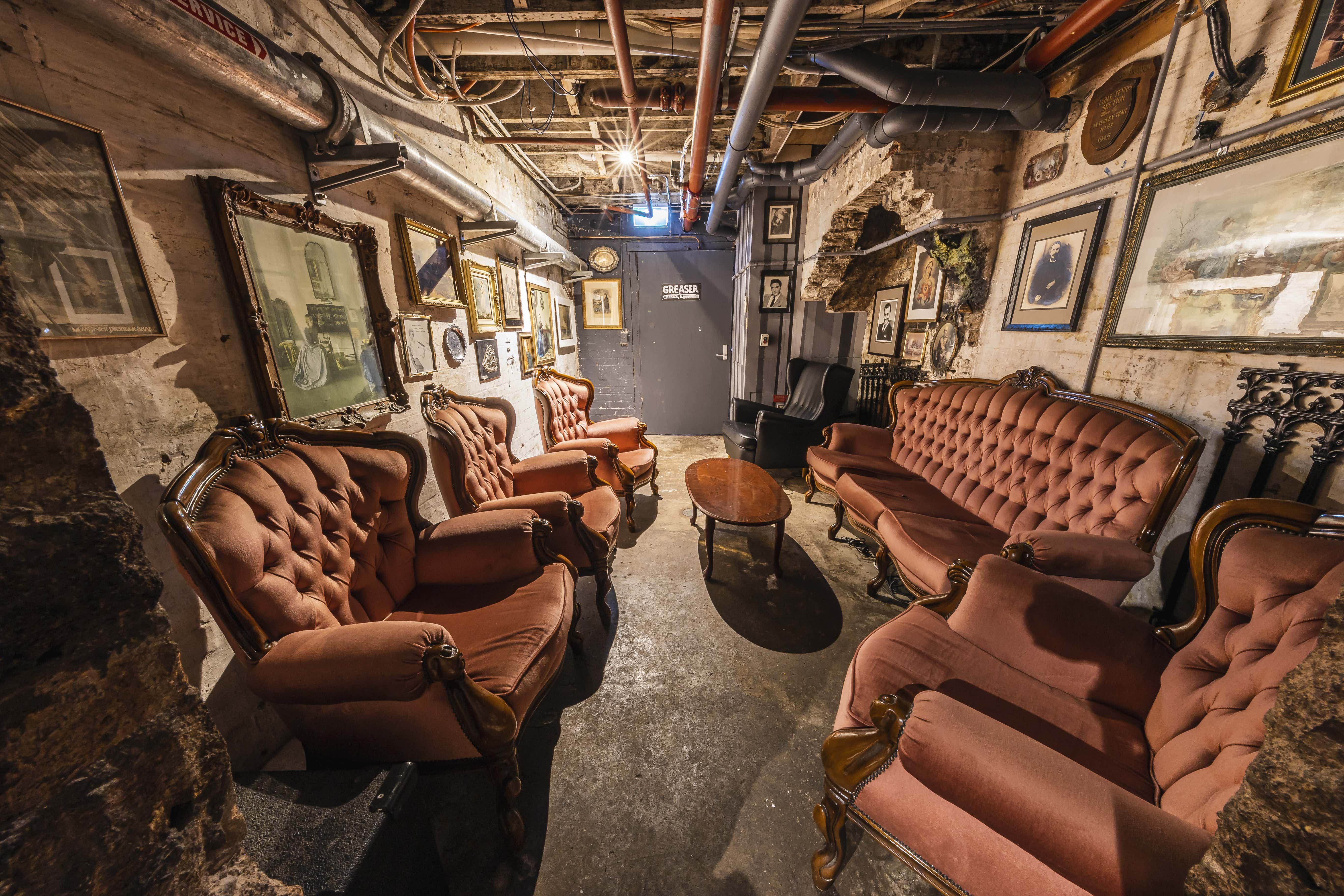 Greaser Whole Venue  2