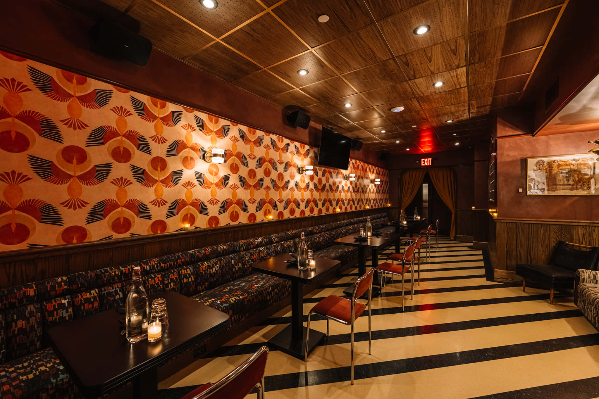 Second floor bar and lounge 0