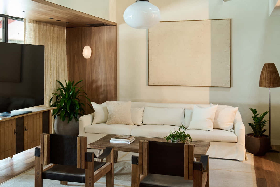 Lilly Pilly Lounge 0