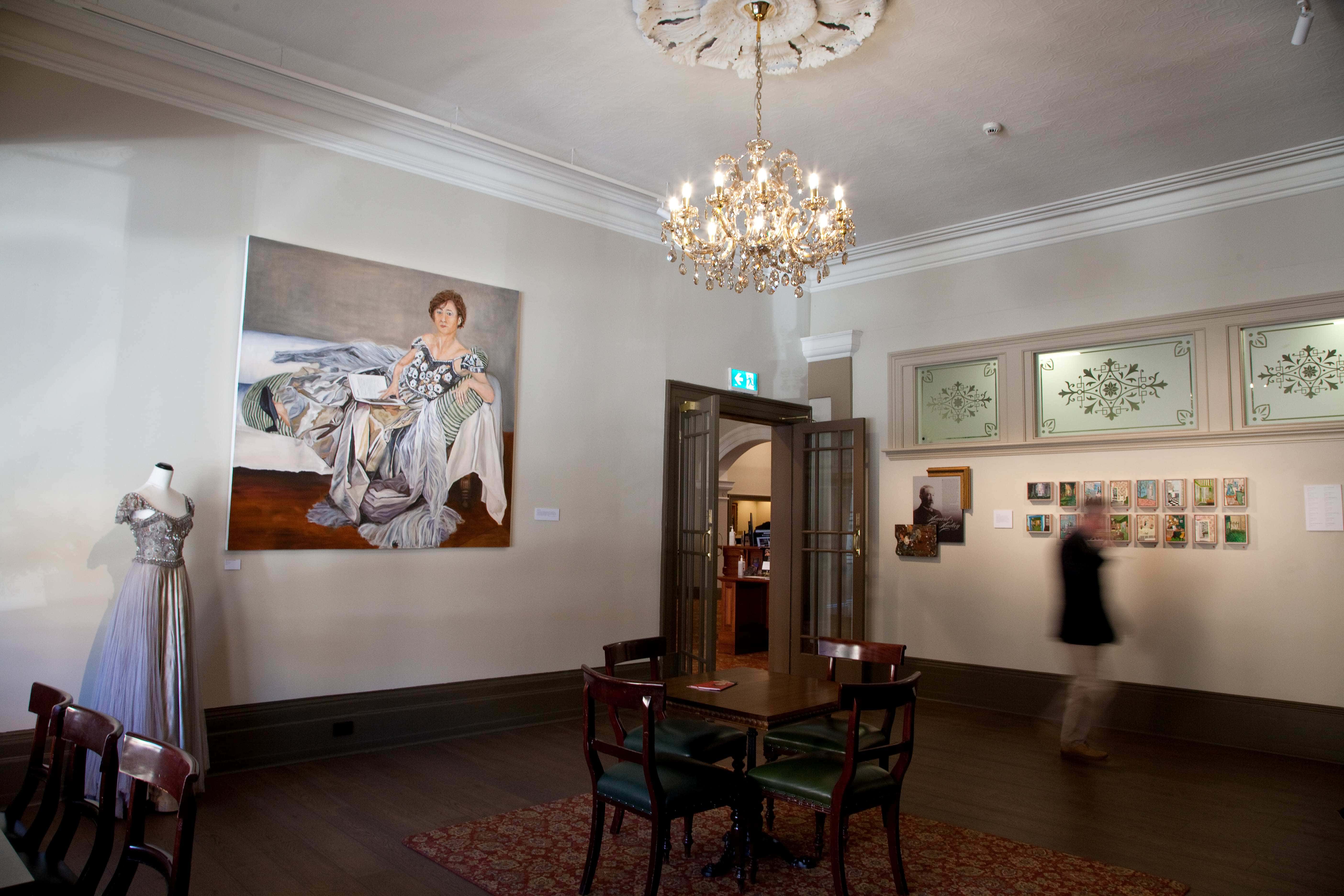 Howard Hadley Gallery 0