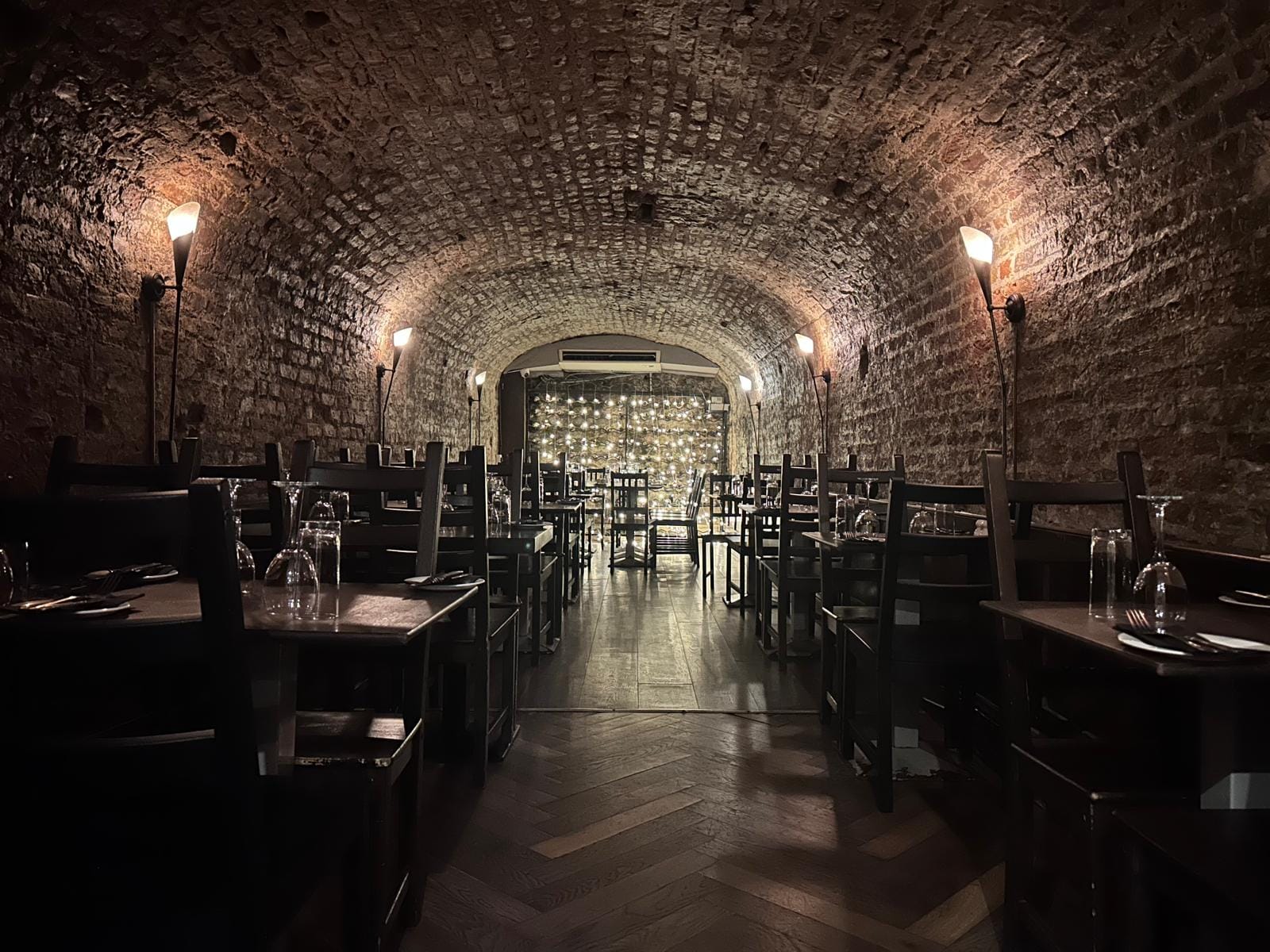 Private Cellar Dining Experience - Temple Bar  2
