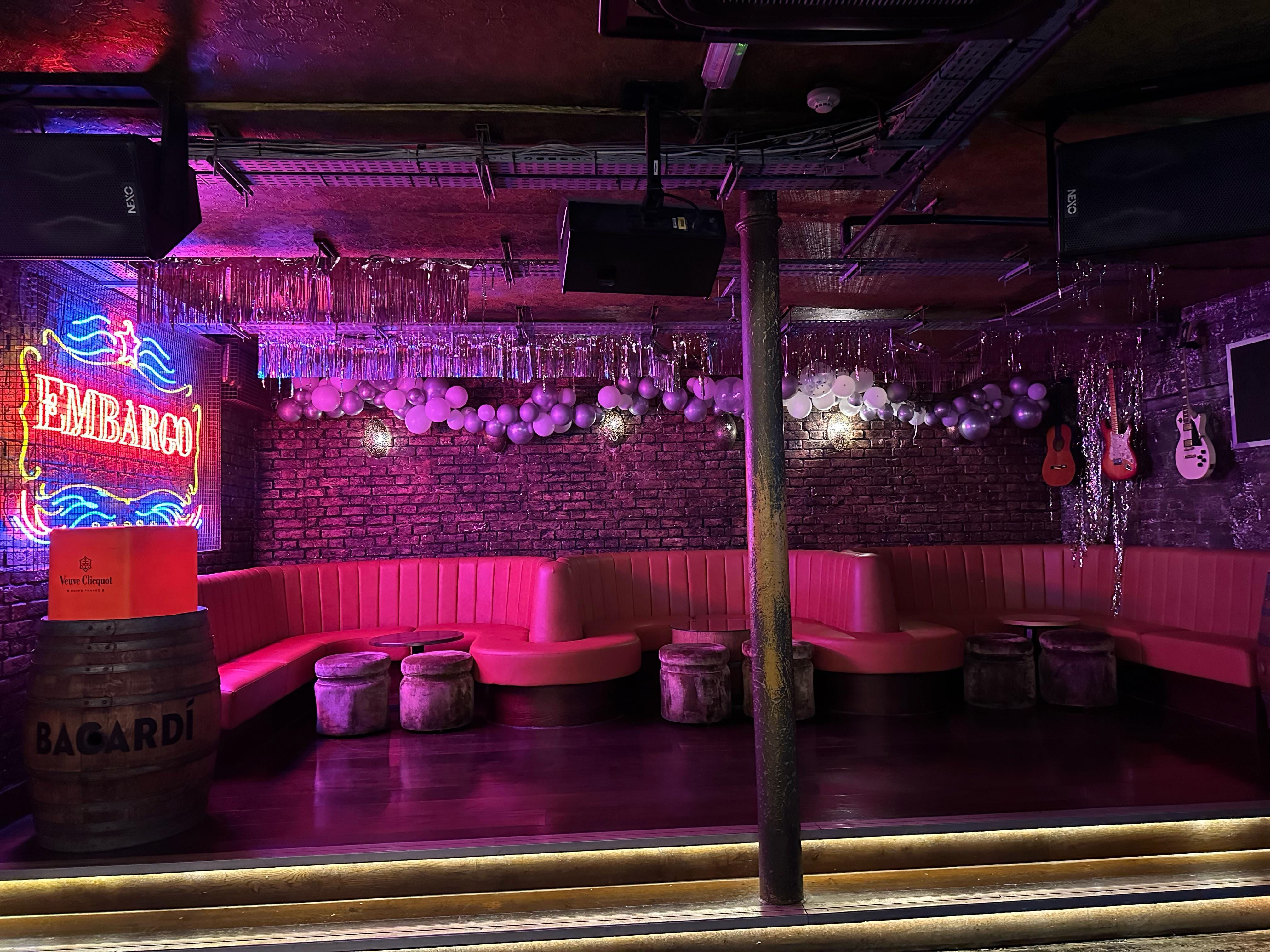 Embargo República Whole Venue 3