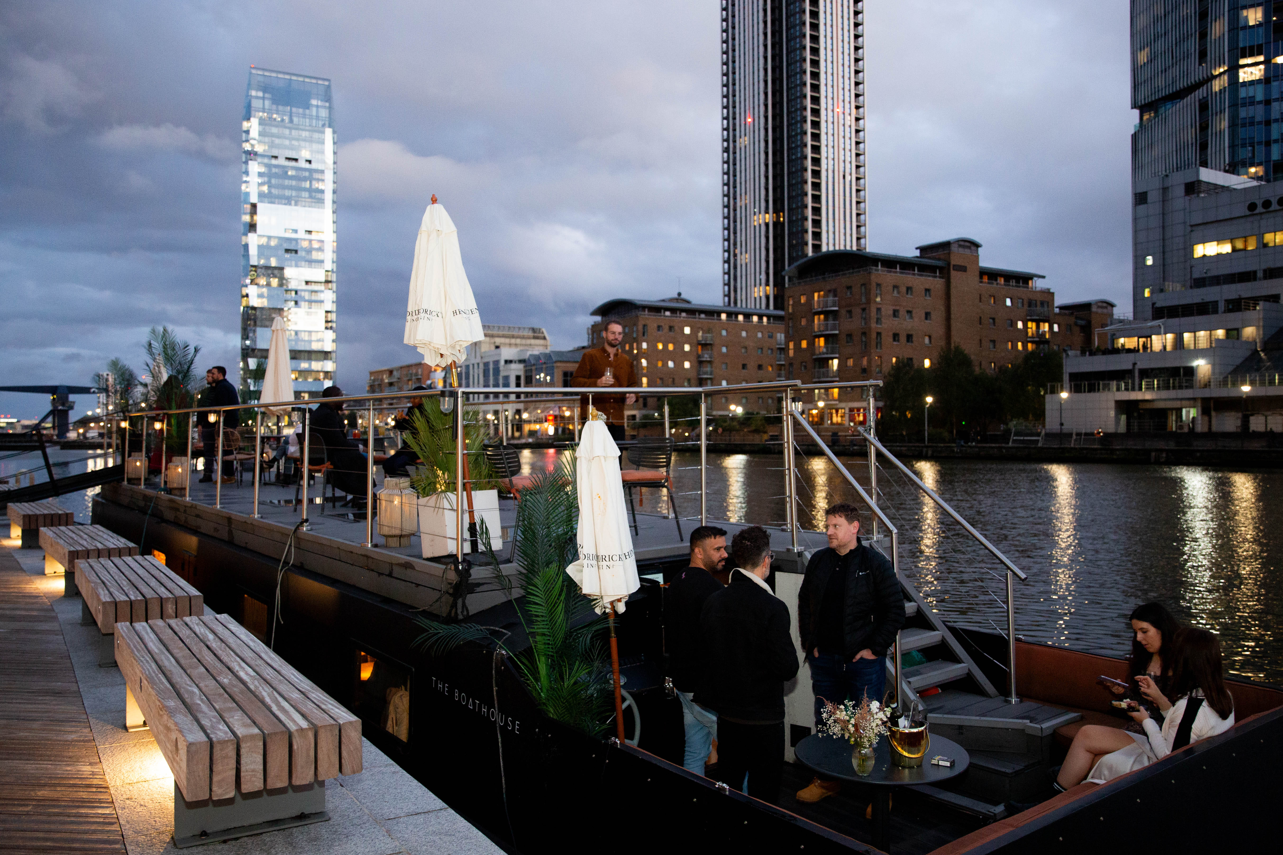 Canary Wharf - Cocktail lounge  10