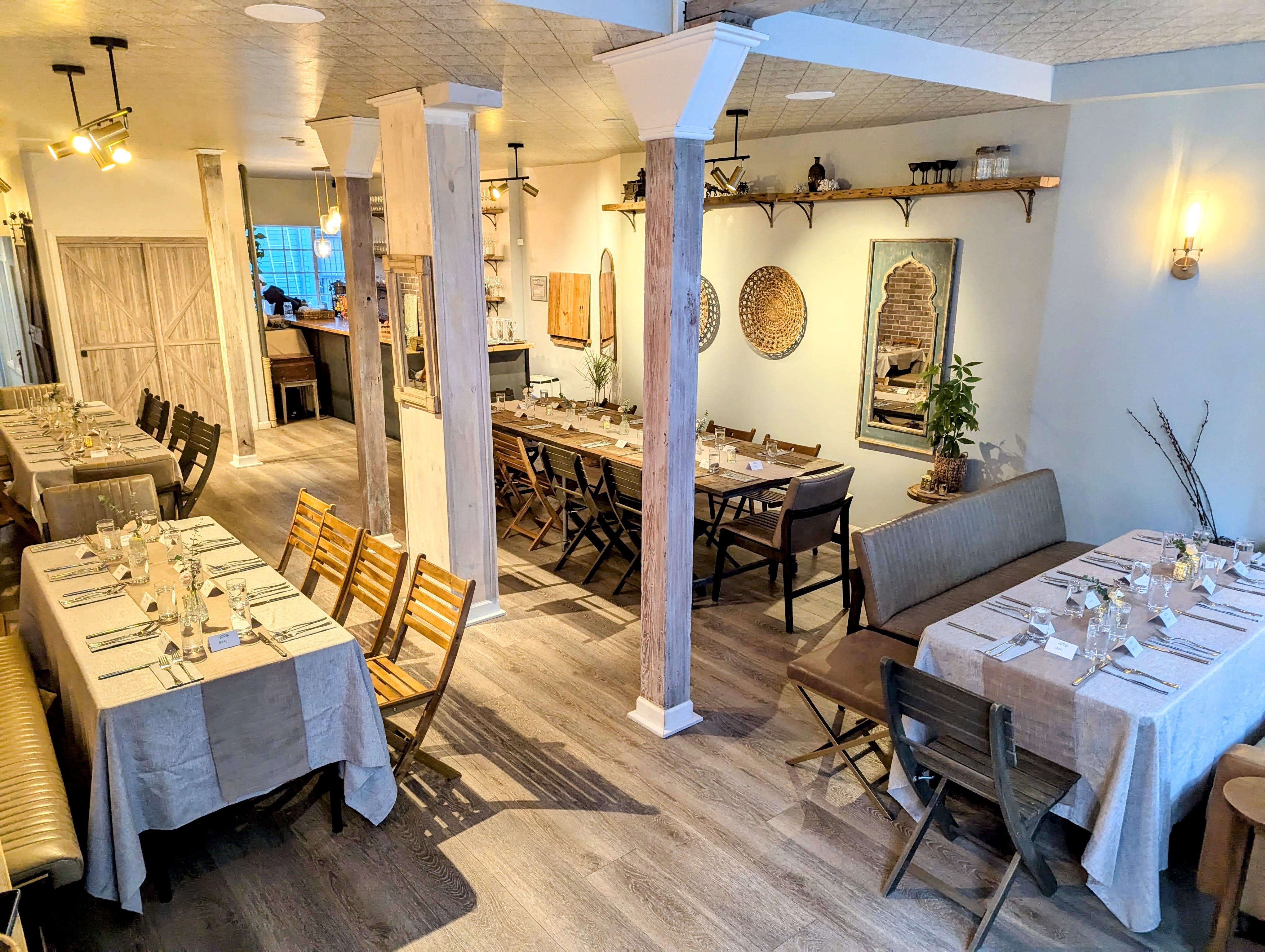 Dining Room, Lounge & Courtyard  7