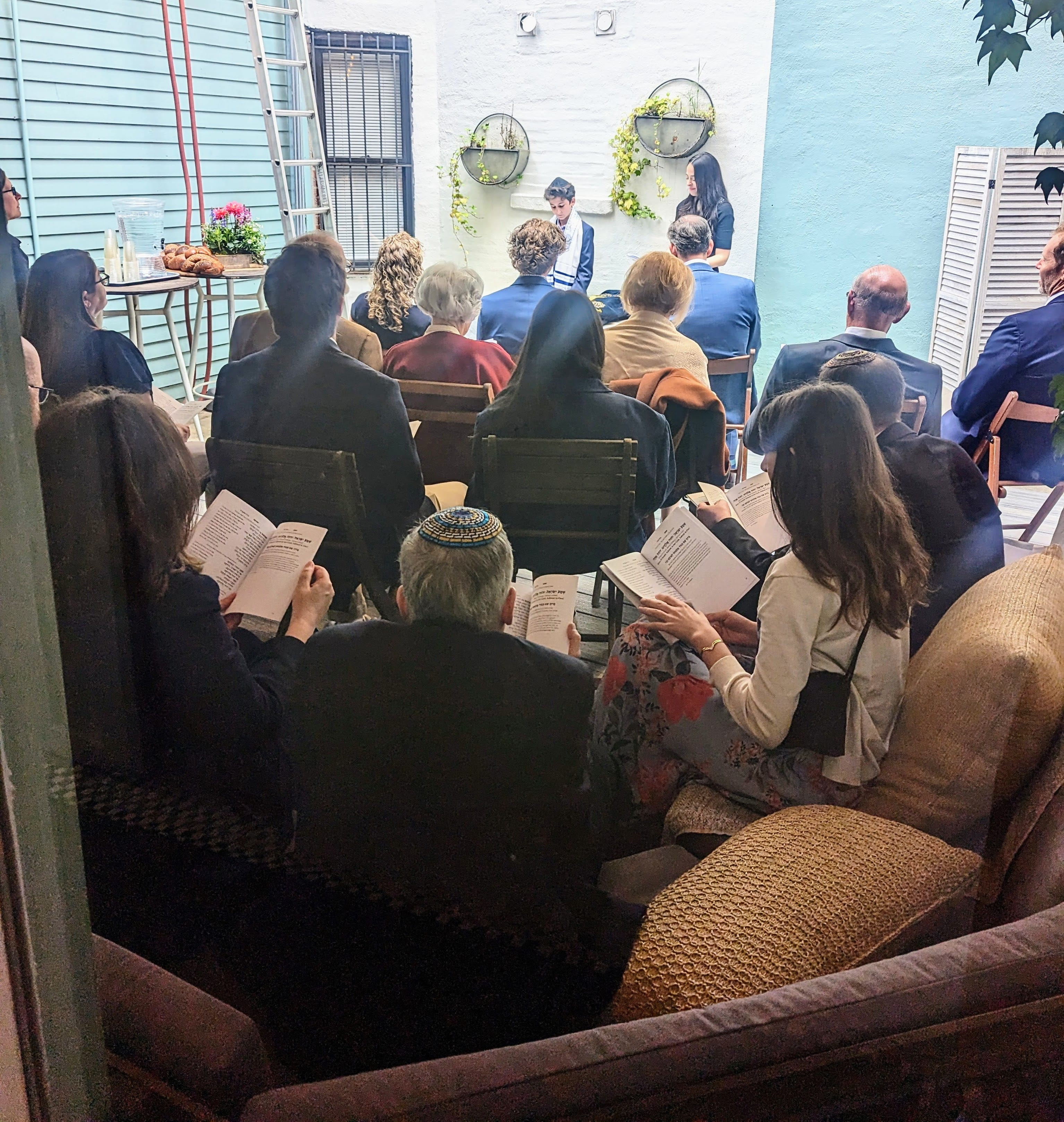 Dining Room, Lounge & Courtyard  20