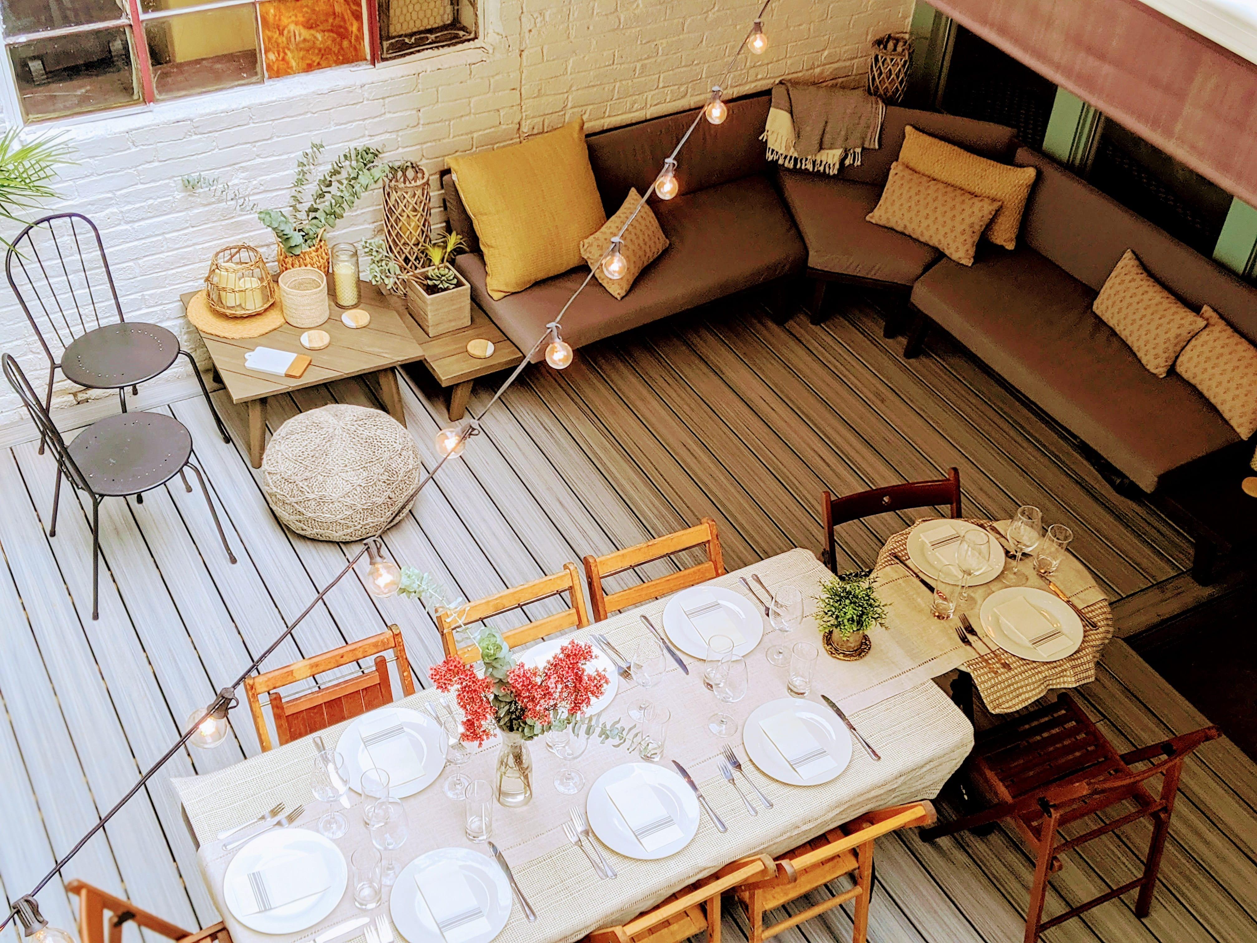 Dining Room, Lounge & Courtyard  1