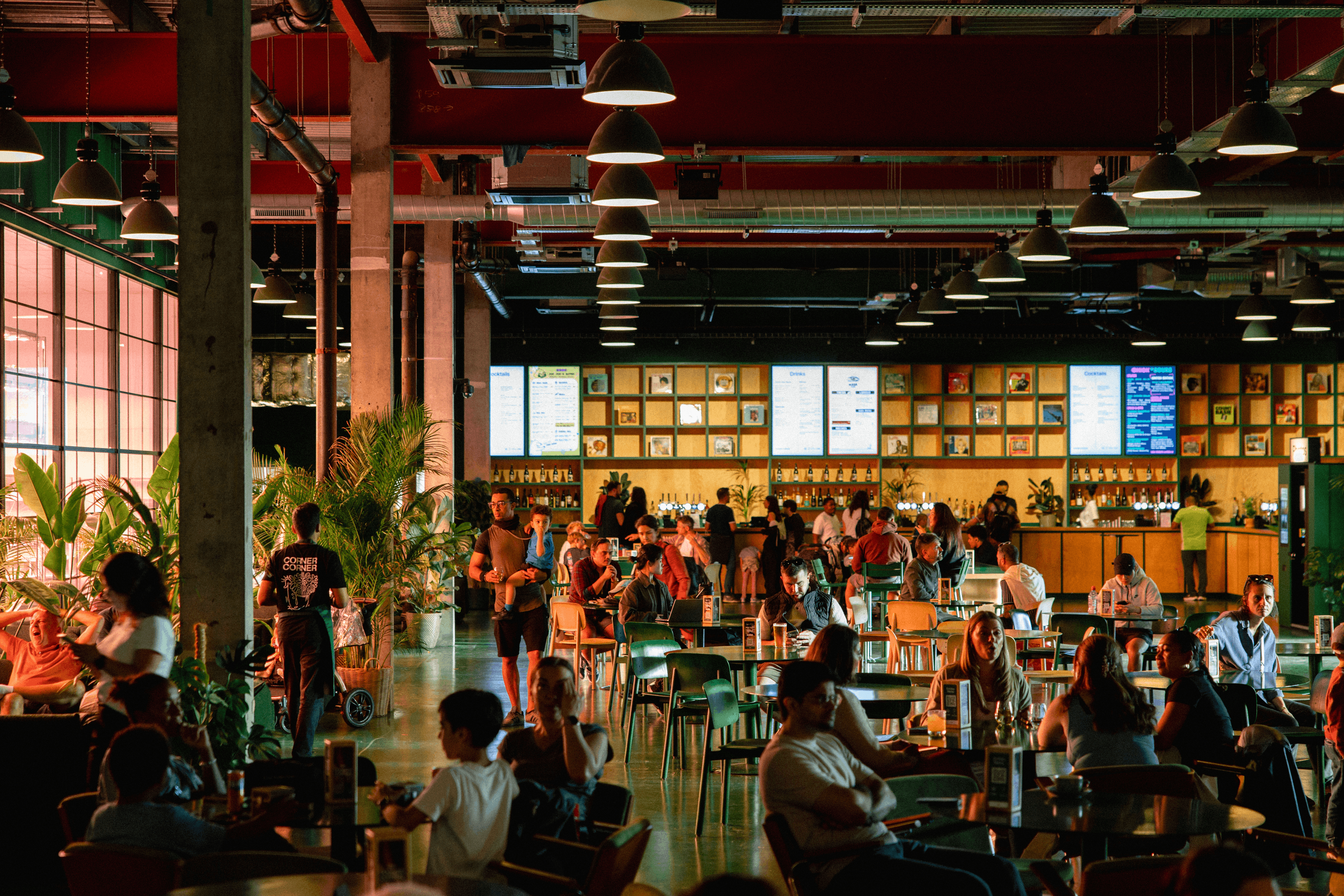 Food Hall and Cafe Bar 6