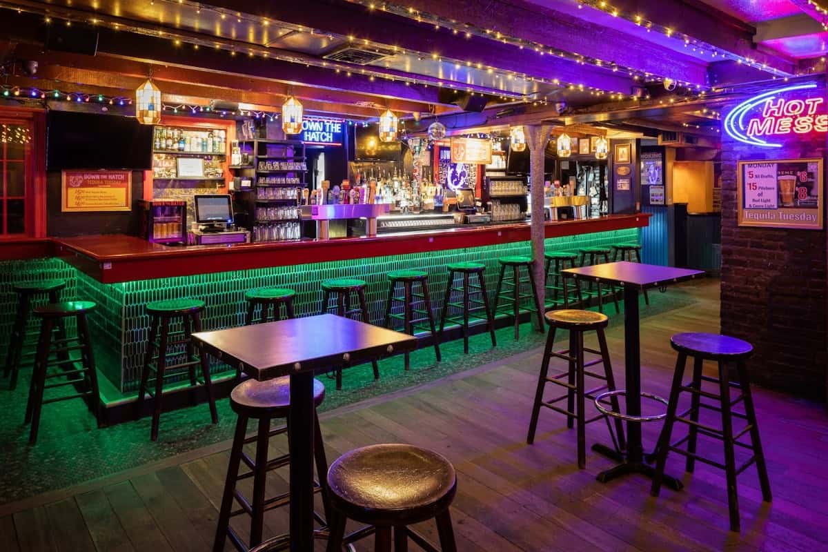 Down the Hatch - Space hire 0