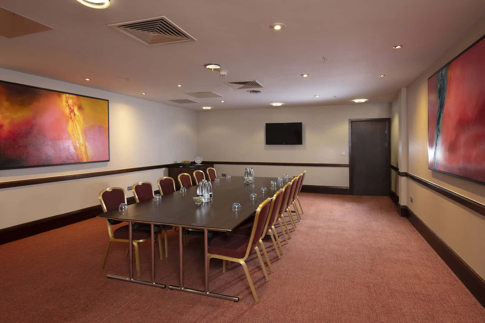 Willesborough room 0