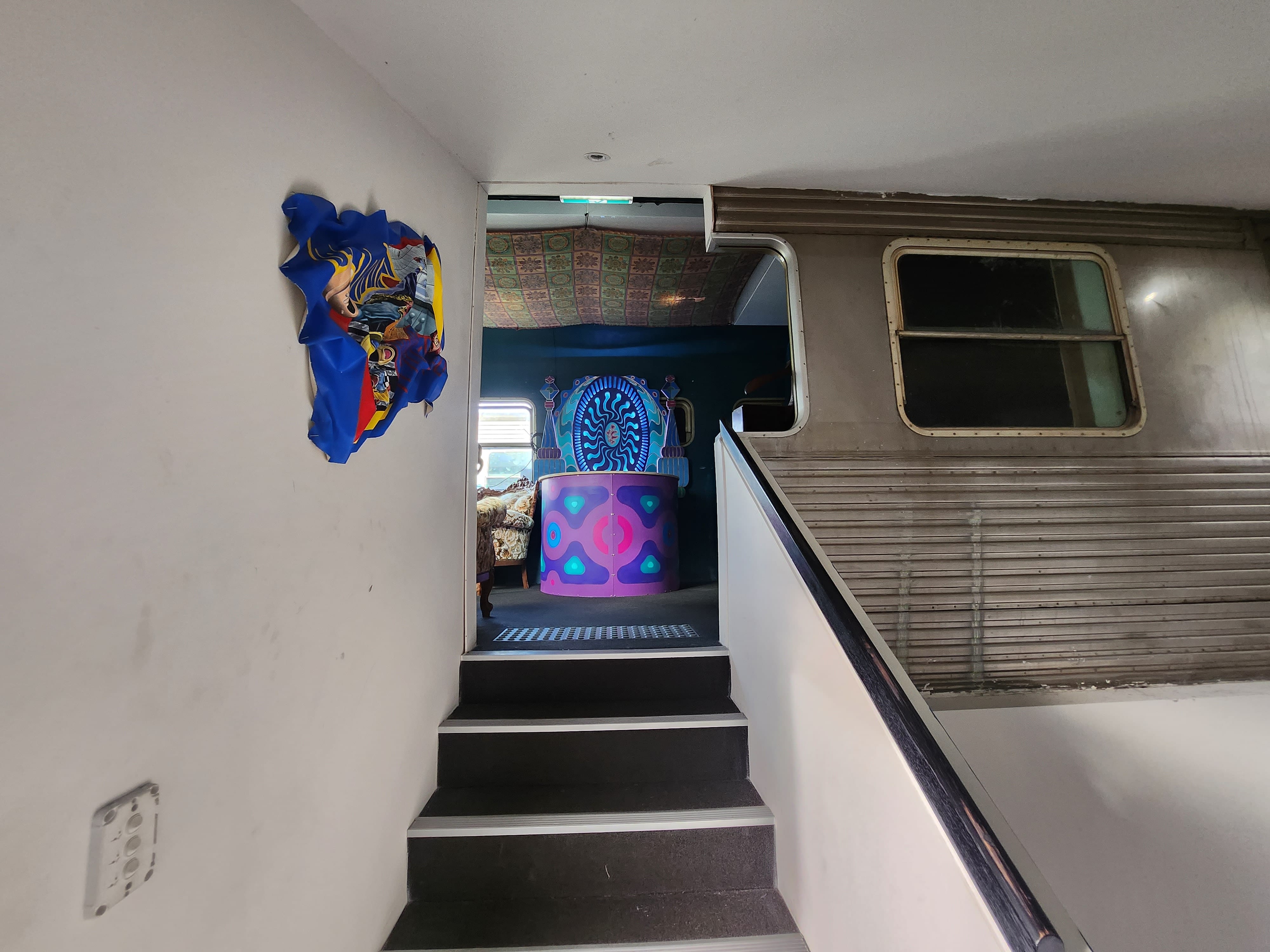 Trainscendental Lounge 4