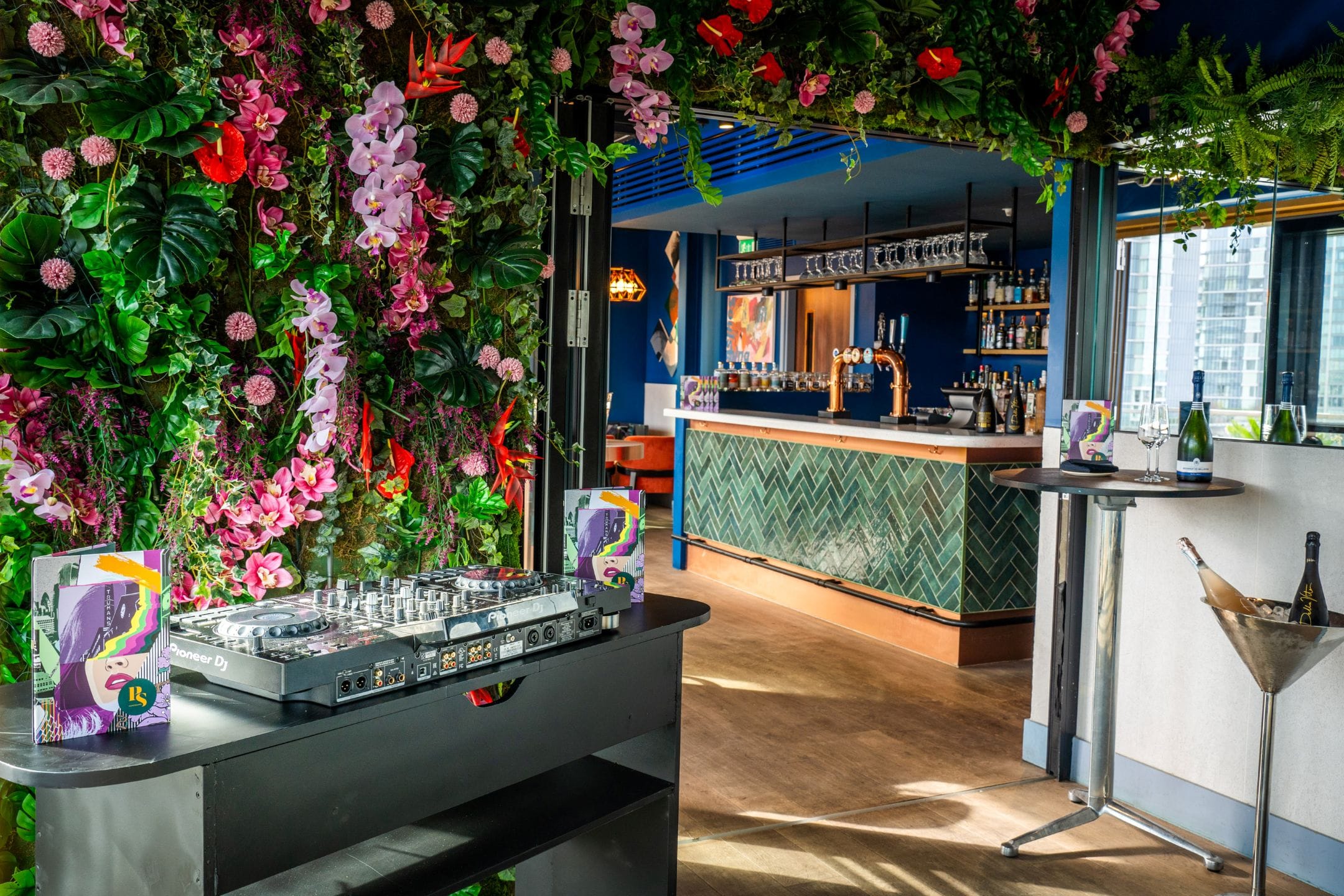 PocketSquare Skyline Bar & Terrace 3