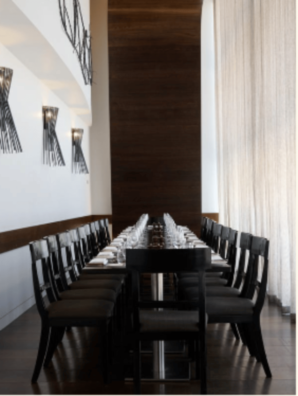 Mr Hive Kitchen & Bar 1