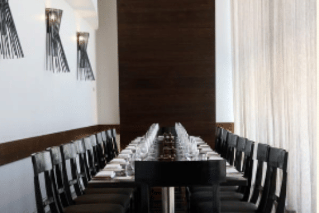 Mr Hive Kitchen & Bar 1