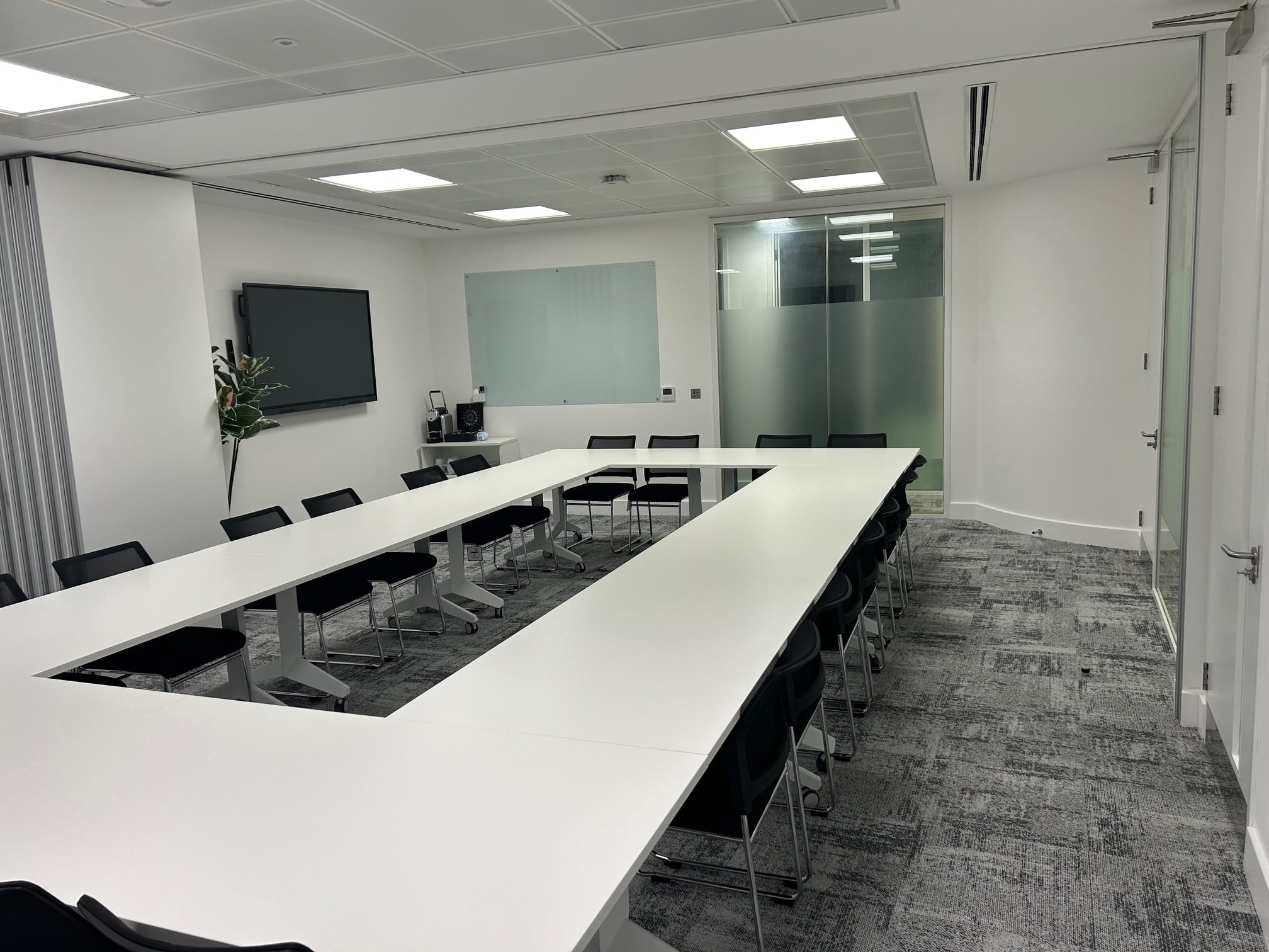 Nice City Space at 37 Lombard-Perfect for Shoots&Filming 12