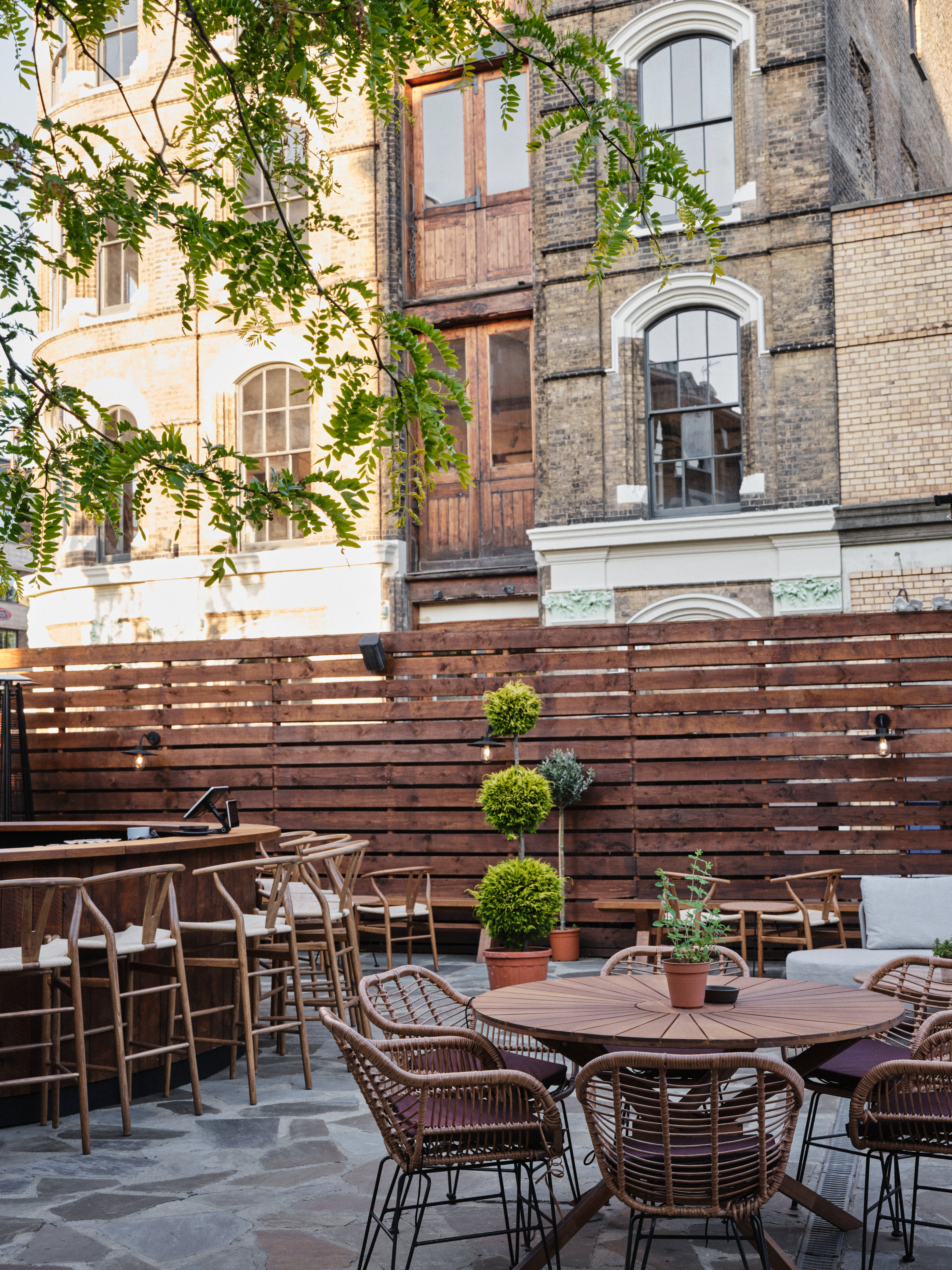 Terrace & Garden Bar 5