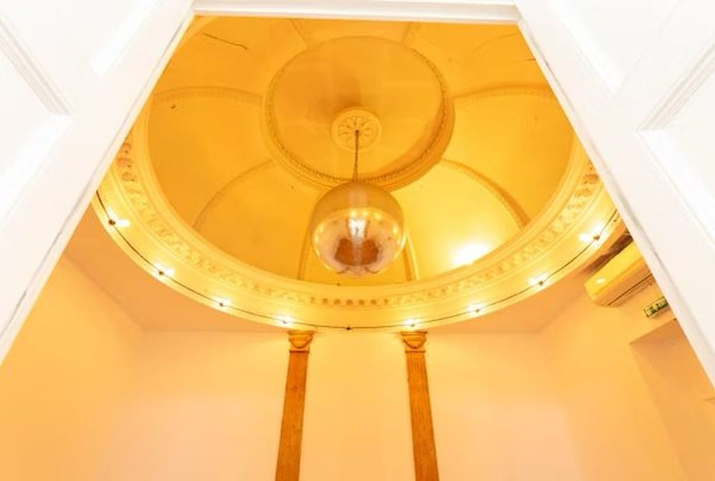 The White House - Dome Room 2