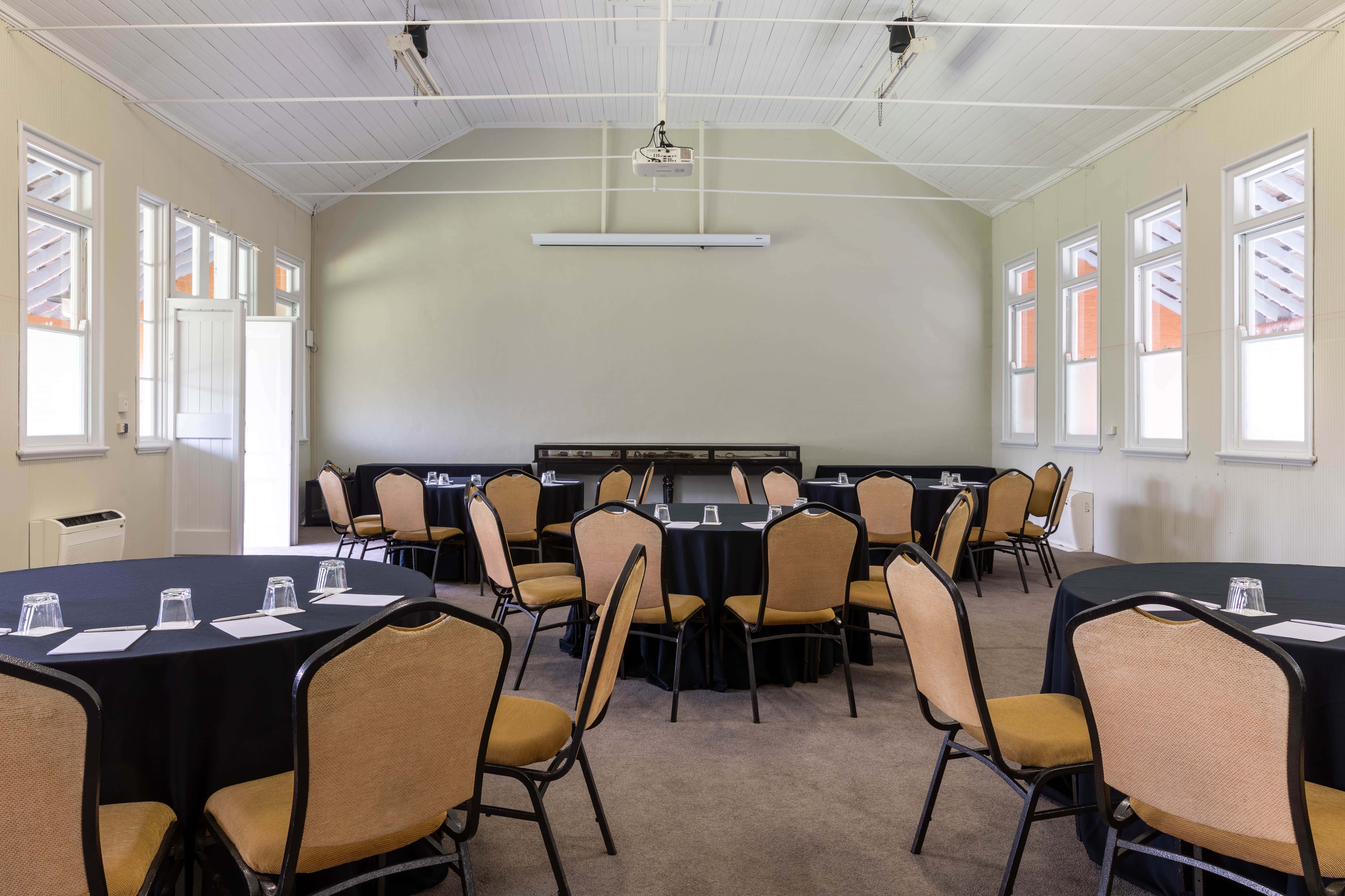 P16 - Former Asiatics 0