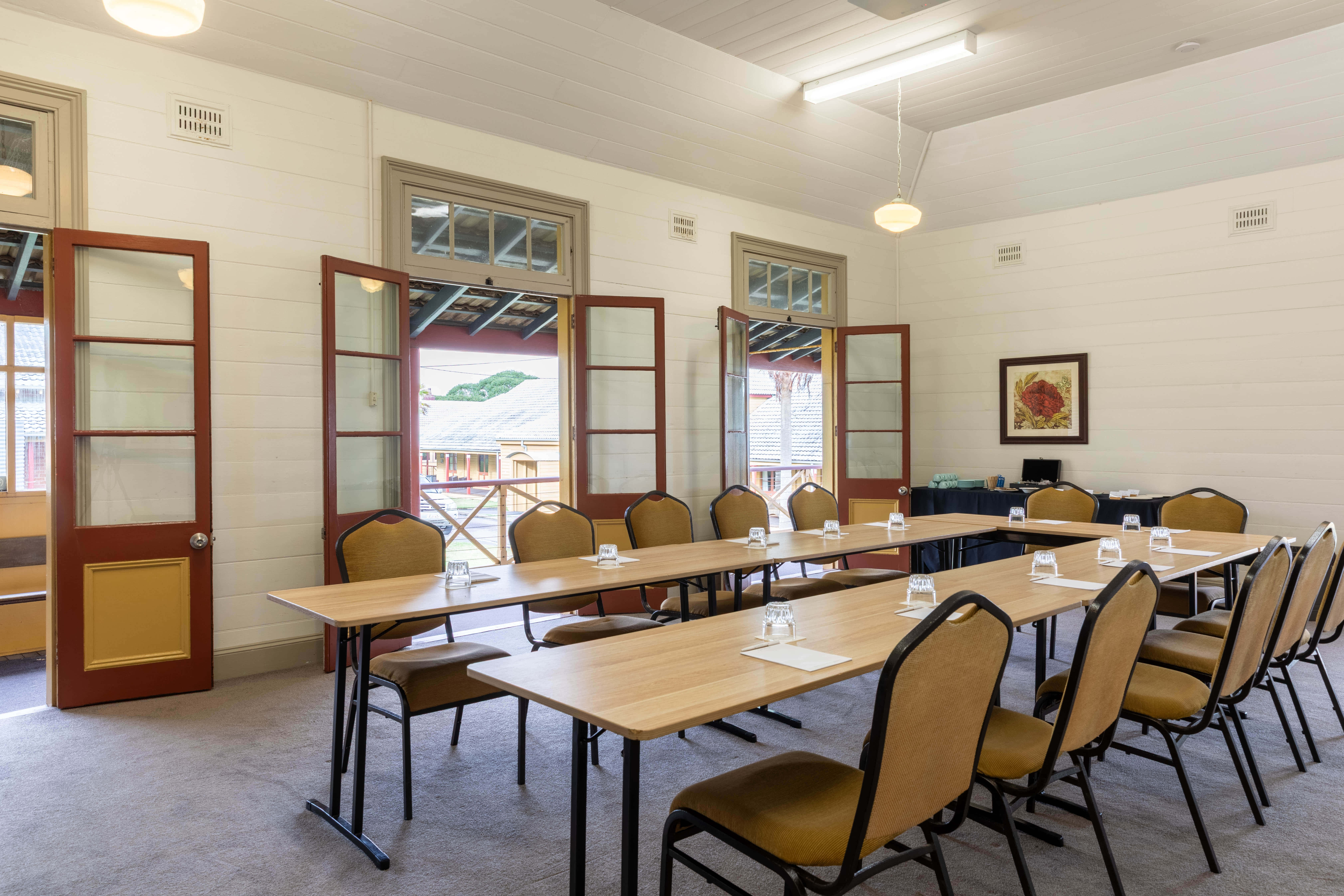 P10 - Dr Mackellar Room 0