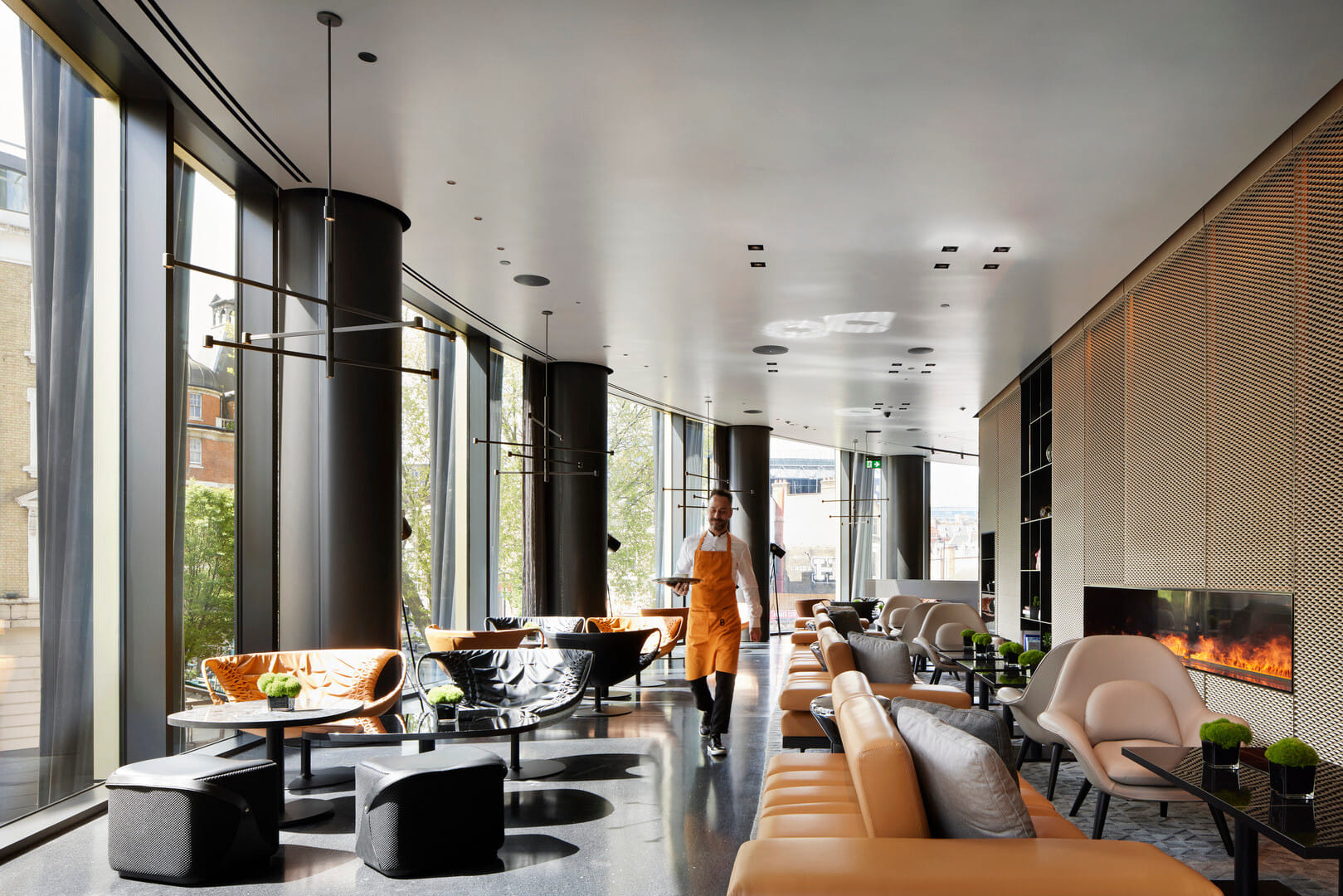 Brush Lounge & Cocktail Bar