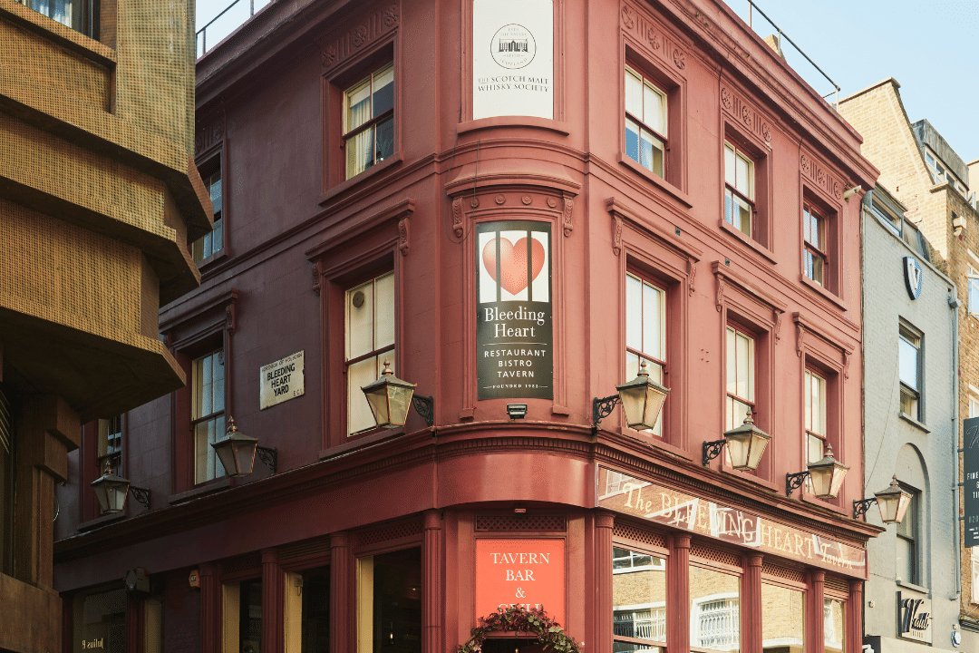 The Tavern Bar & Grill 0