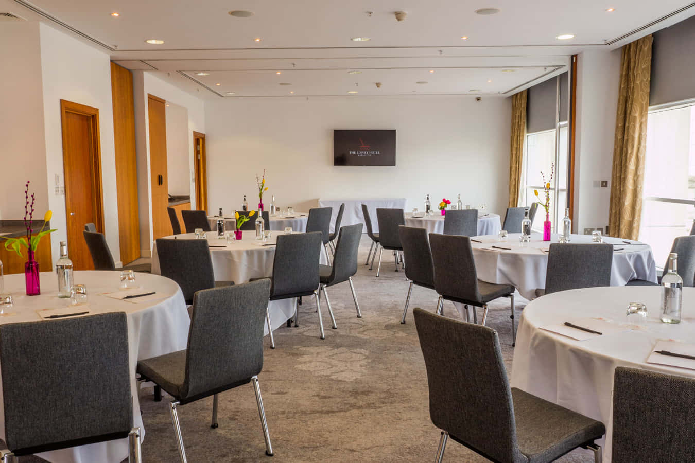 Meeting Room 2, 3 & 4 0