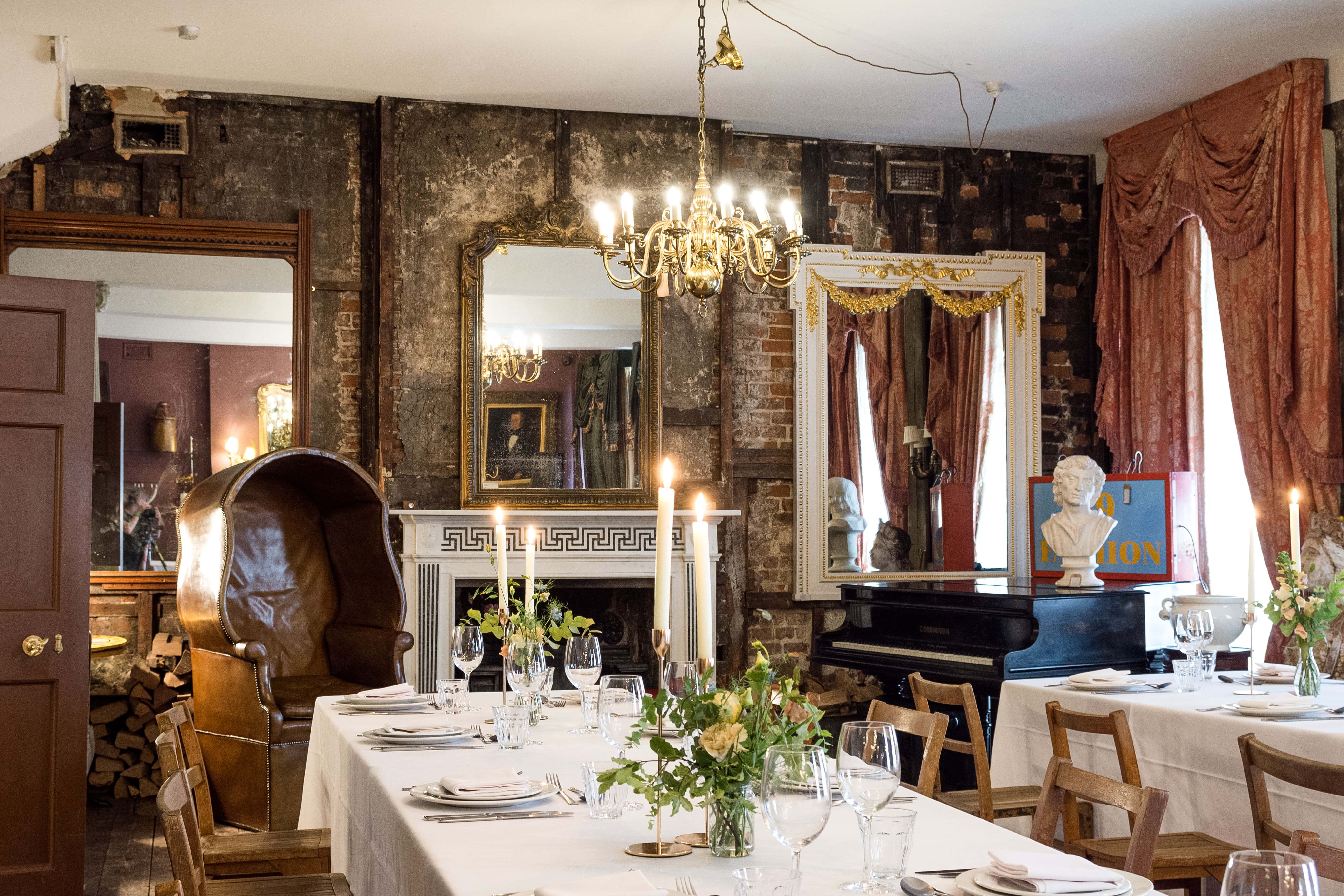 Brunswick House Saloon & Smoking Room 3D tour