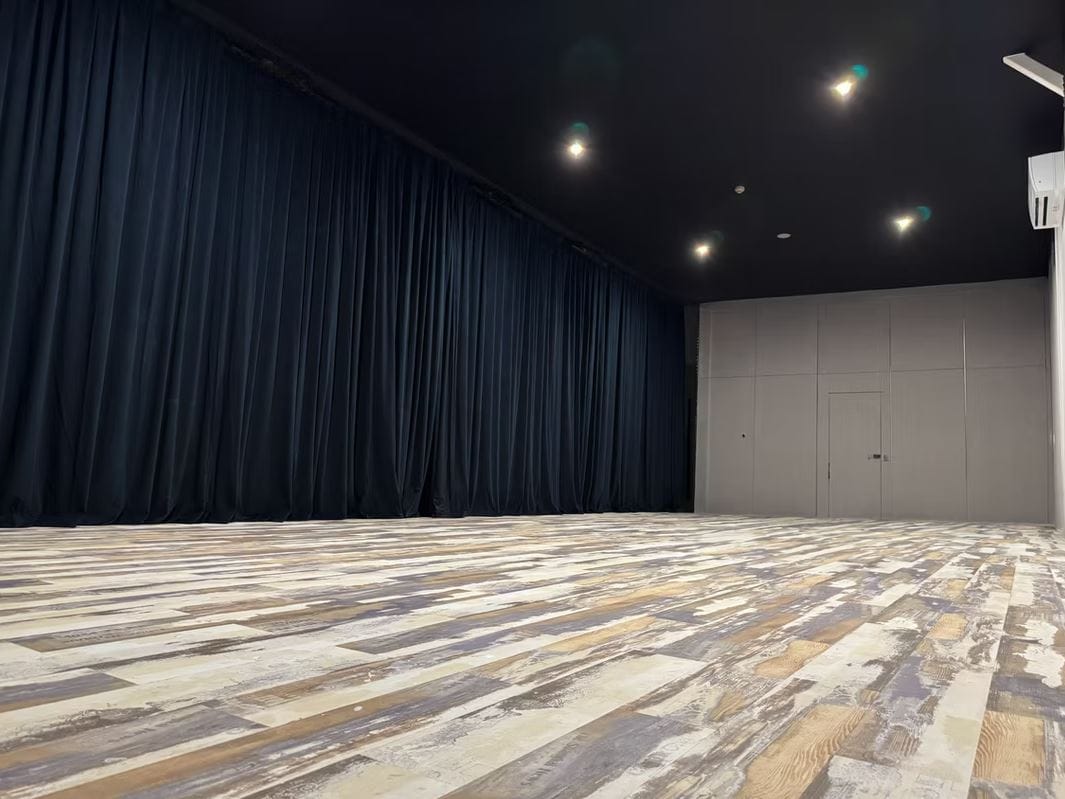  The Walton Room (Studio B) 2