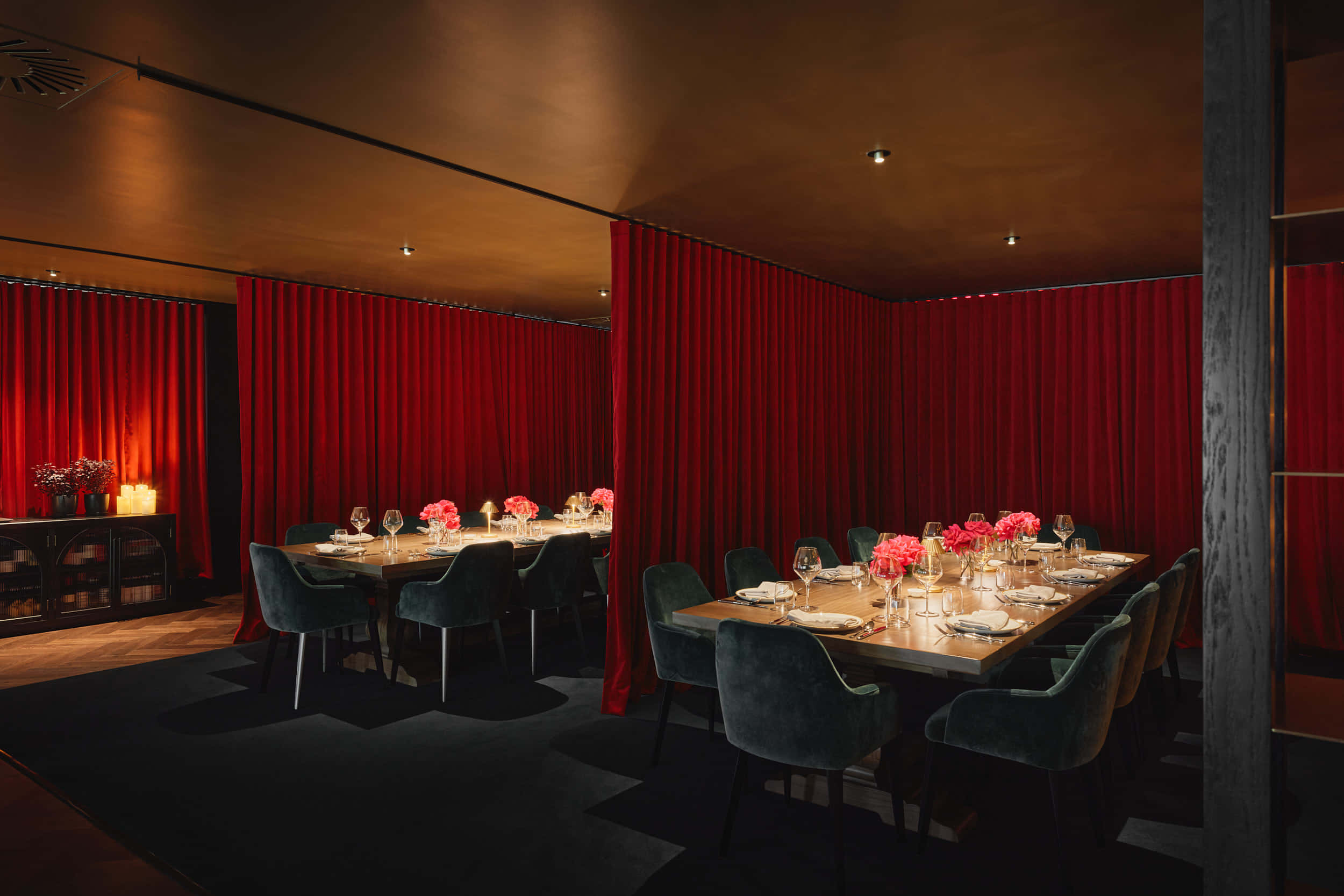 2x Semi -Private Dining Rooms - 12/14 guests each 3D tour
