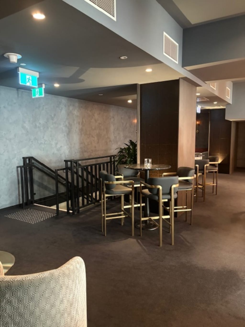 Upper Cocktail Bar 4
