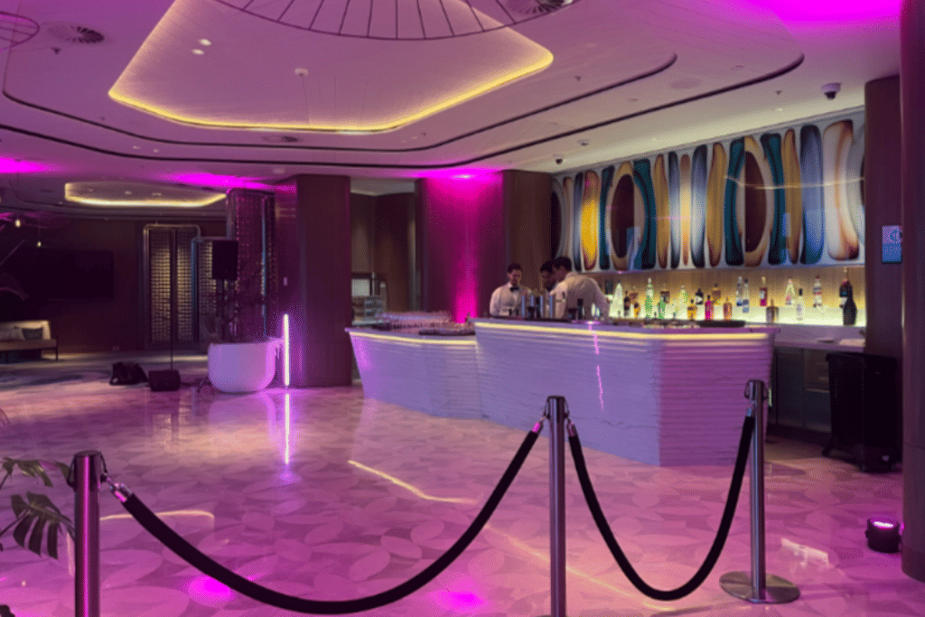 Crystal Foyer & Crystal Bar & Crystal Terrace 5