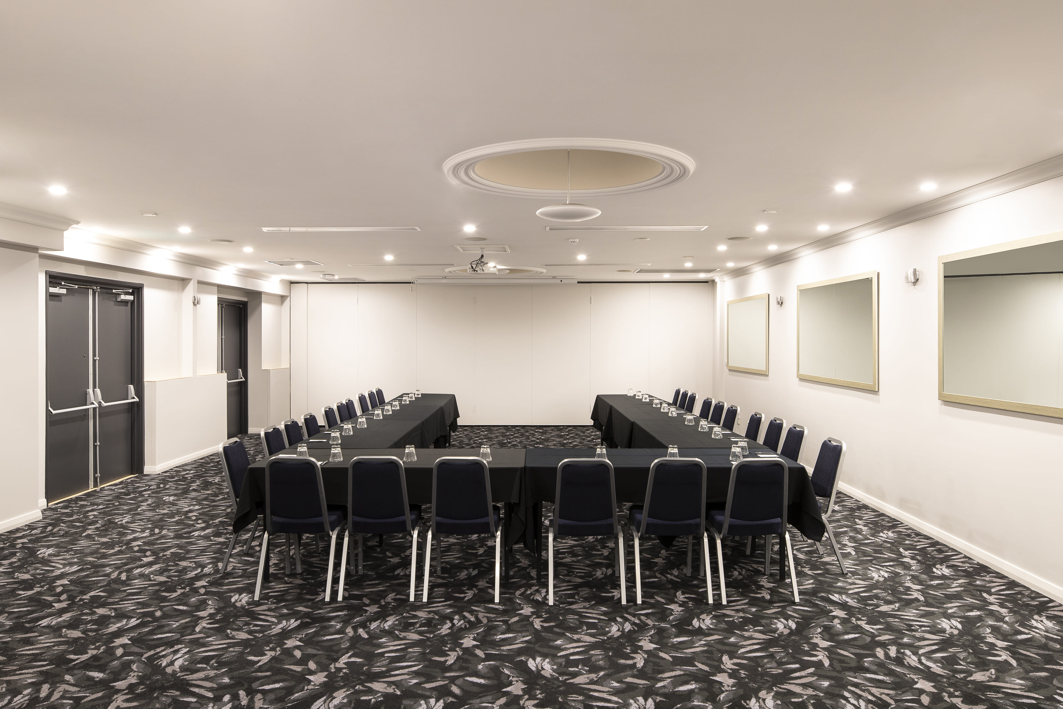 Hop & Huddle`s Terrace 7