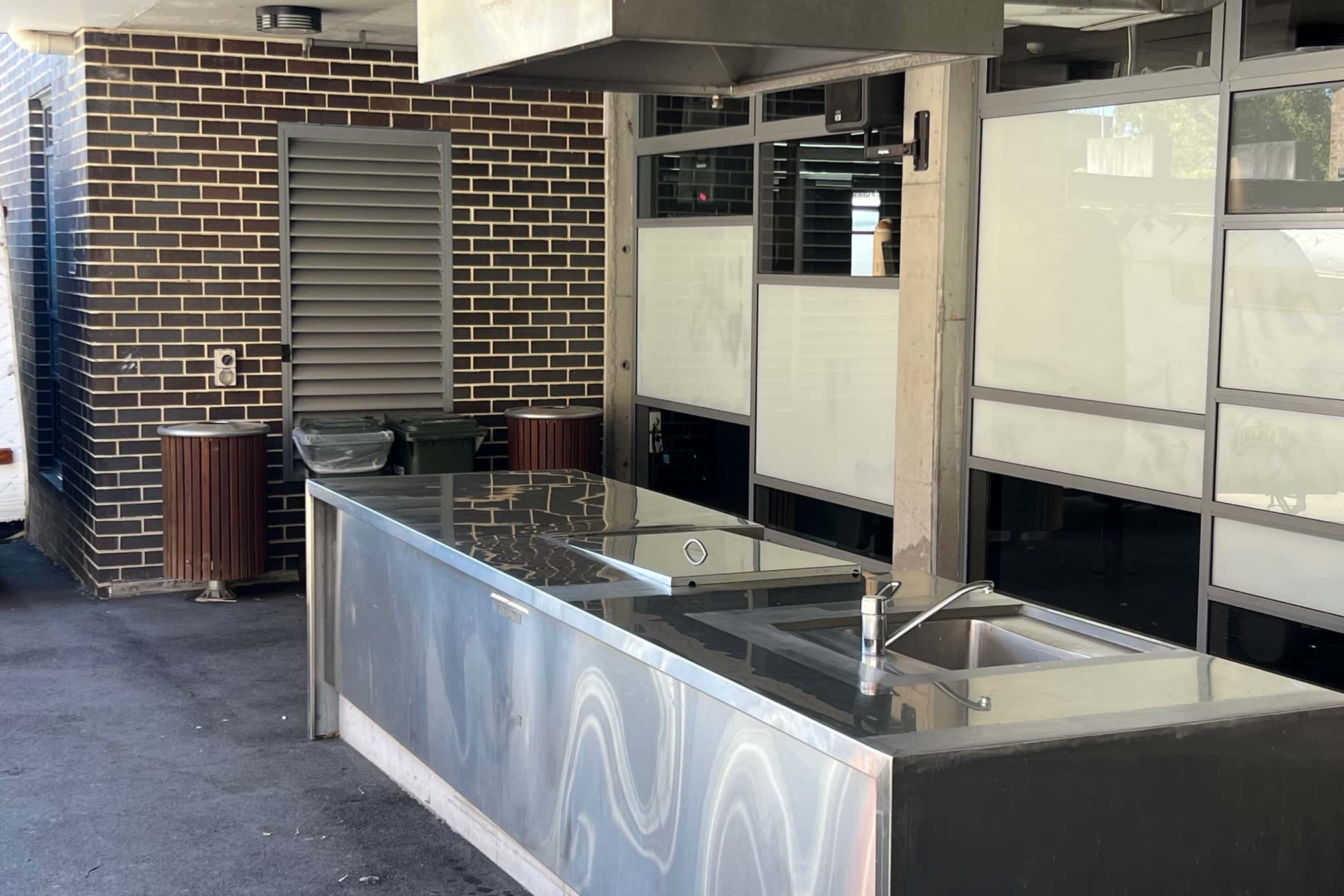 Court Yard With BBQ Area 8